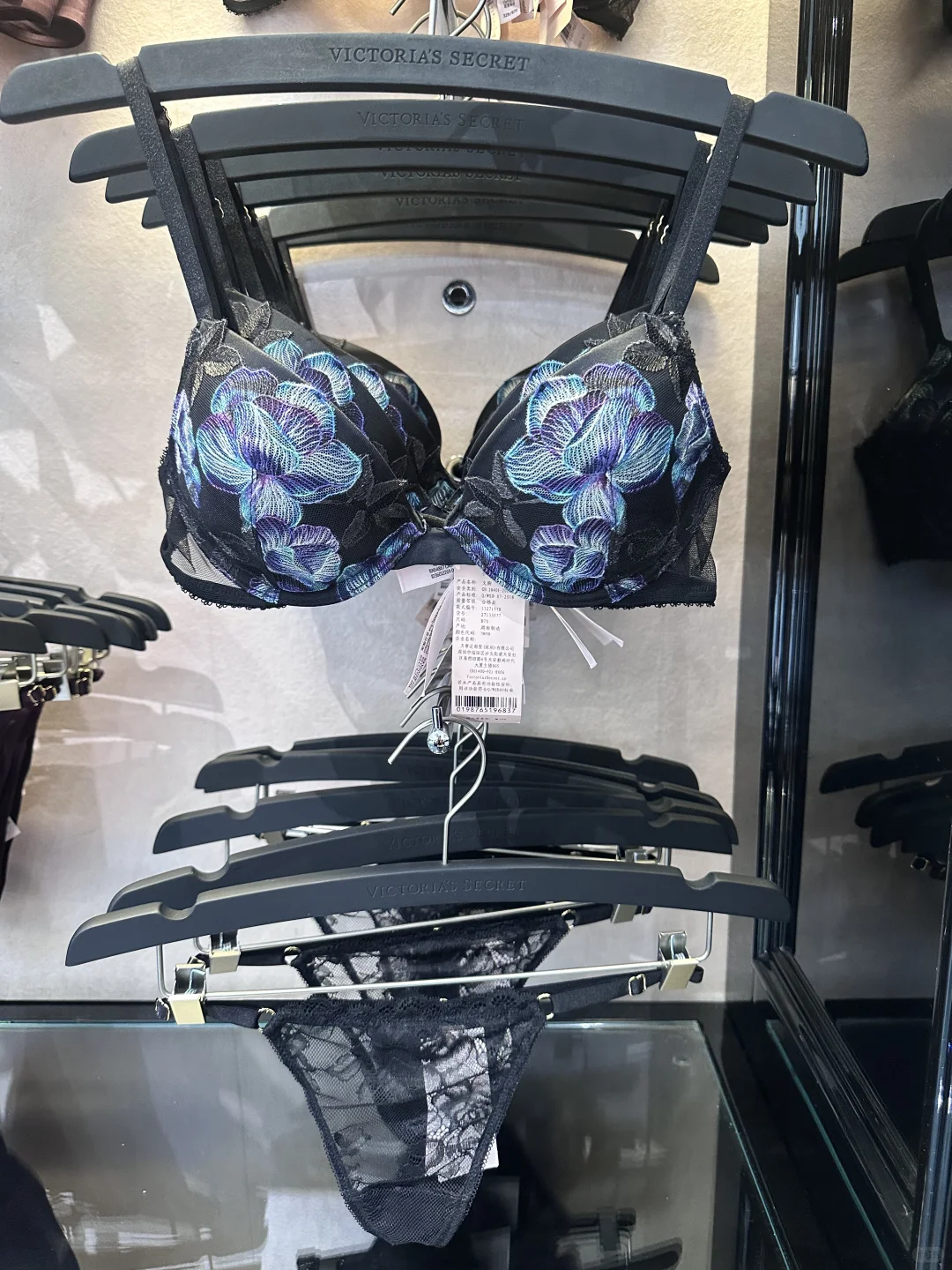 新品文胸套装👙不止亿点好看✨