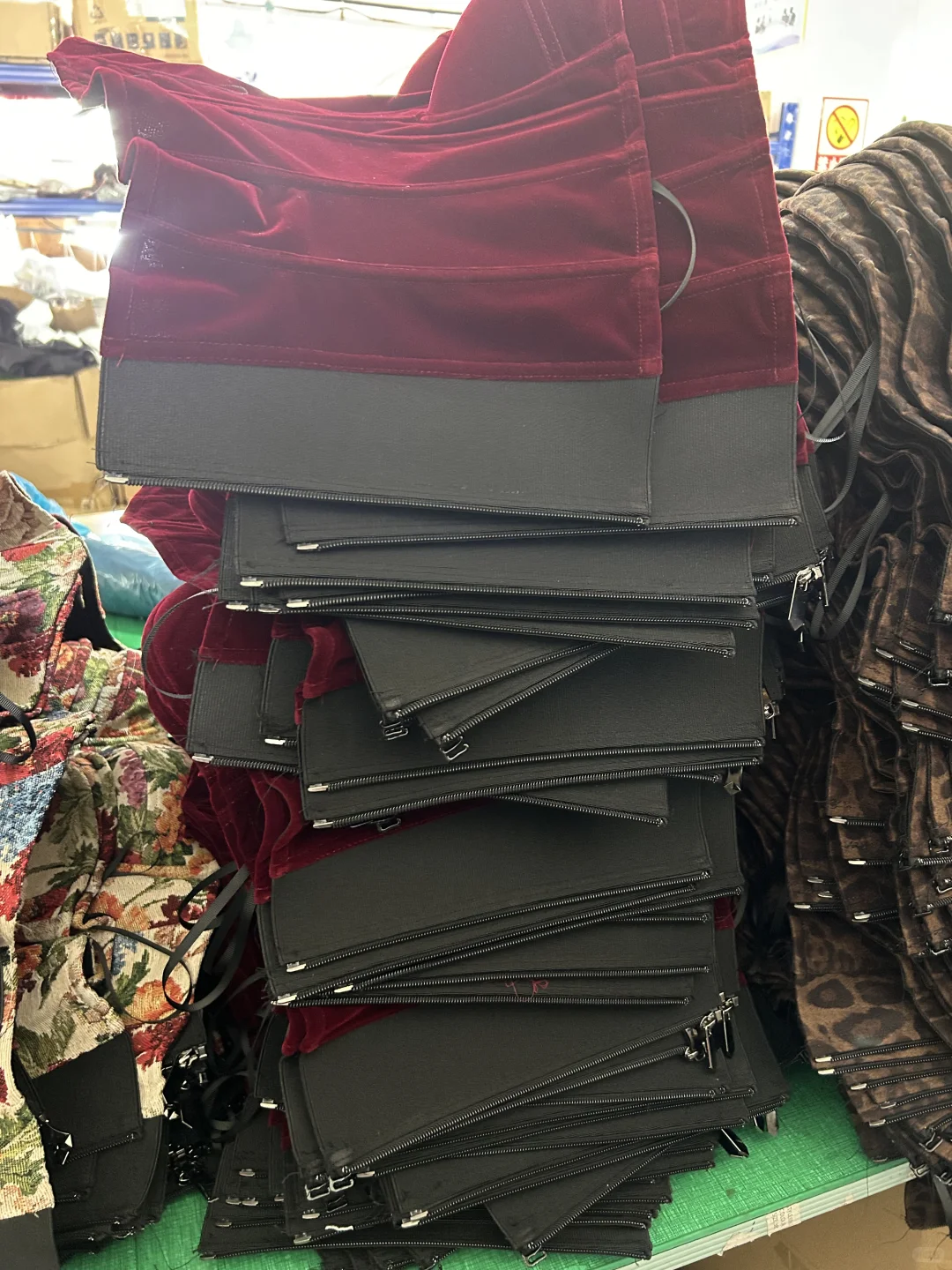 广州｜深耕20年的鱼骨胸衣工厂