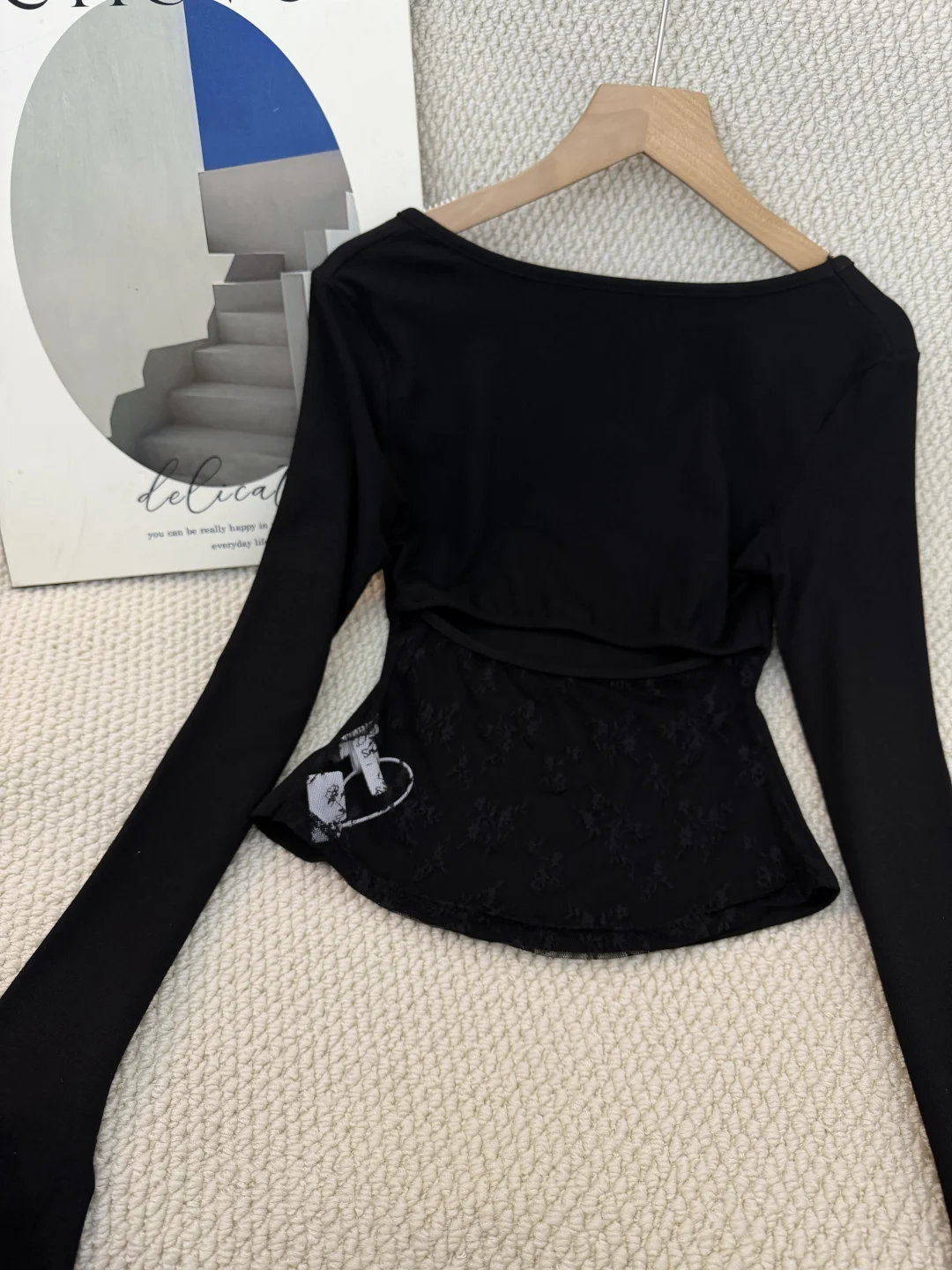 正面简单背面就不简单！！脱下外套依旧很权威