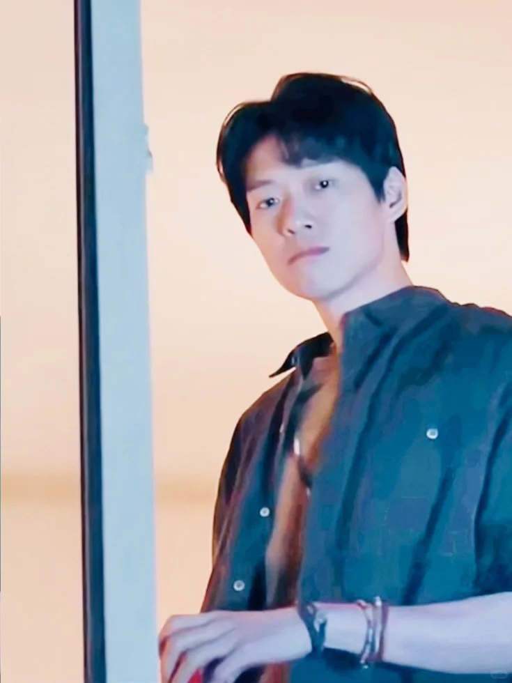 大半夜发出尖锐爆鸣，喔天呐天呐尤物！