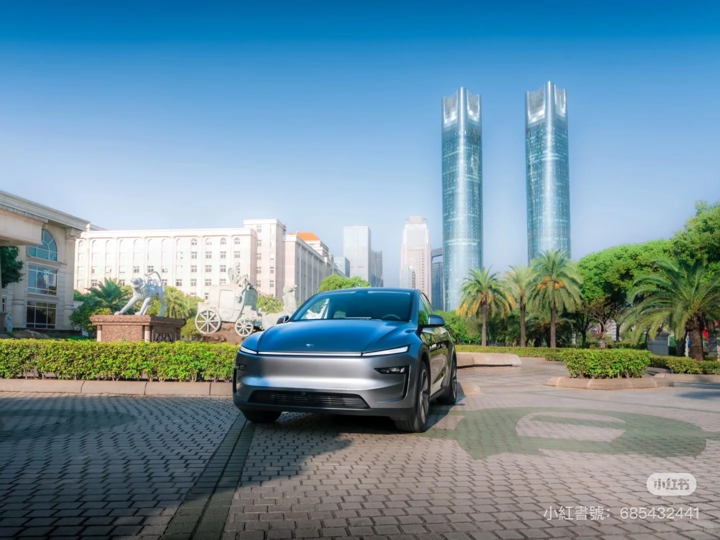 Model Y与滕王阁不期而遇