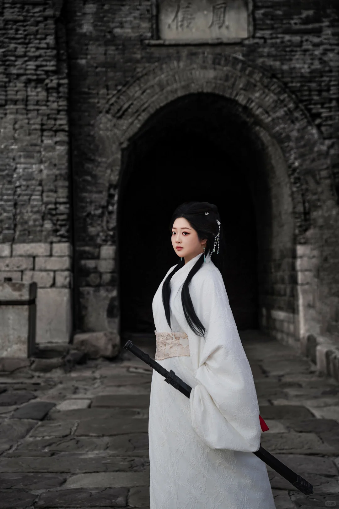 大码女孩的平遥古城战国袍梦