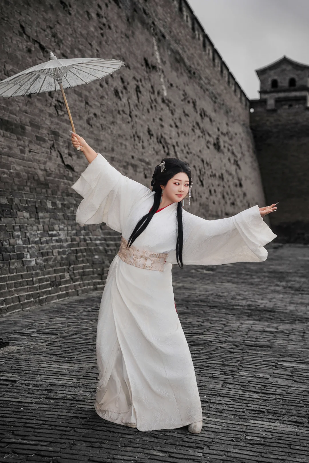 大码女孩的平遥古城战国袍梦