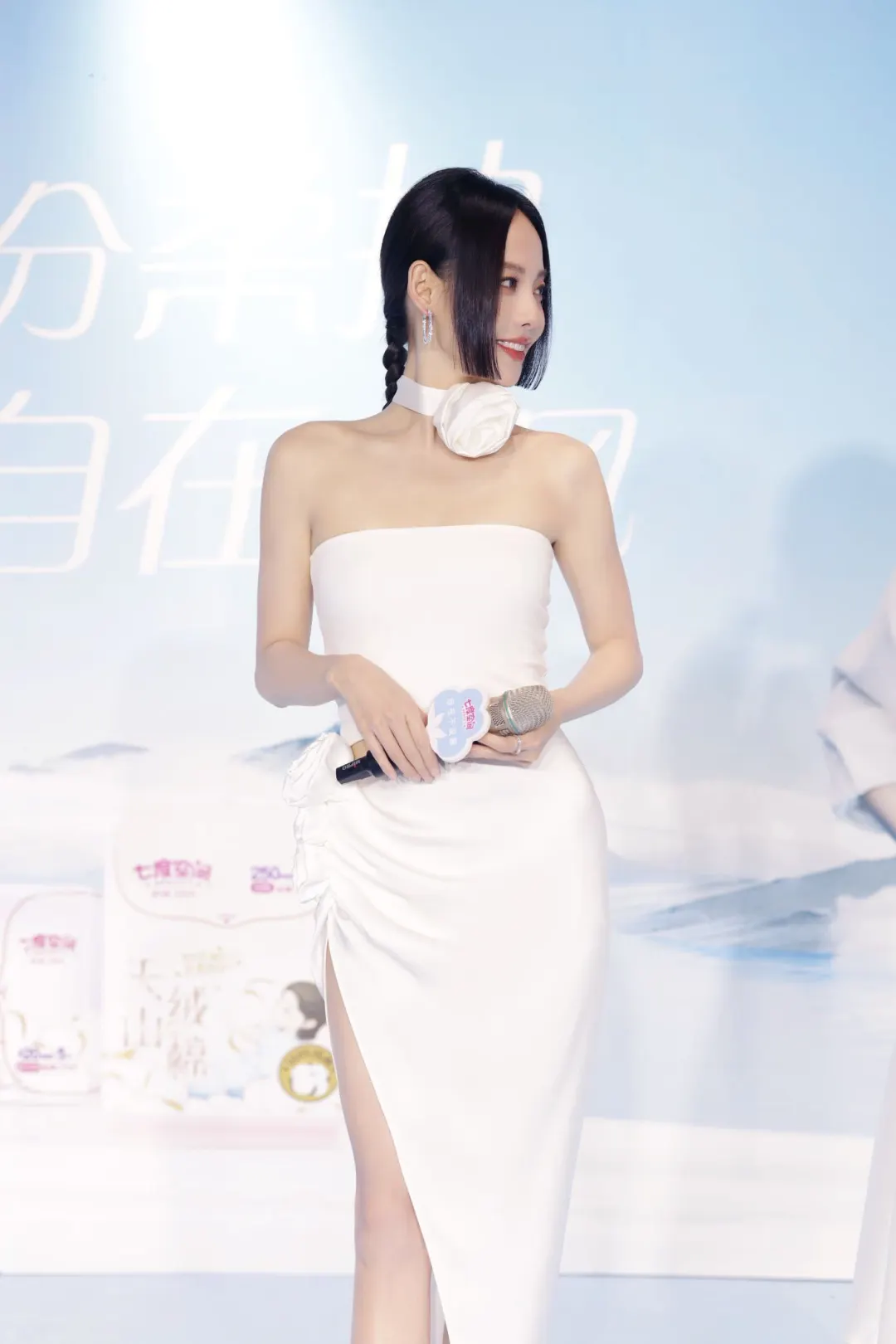 张嘉倪 冻龄buff 尤物身材