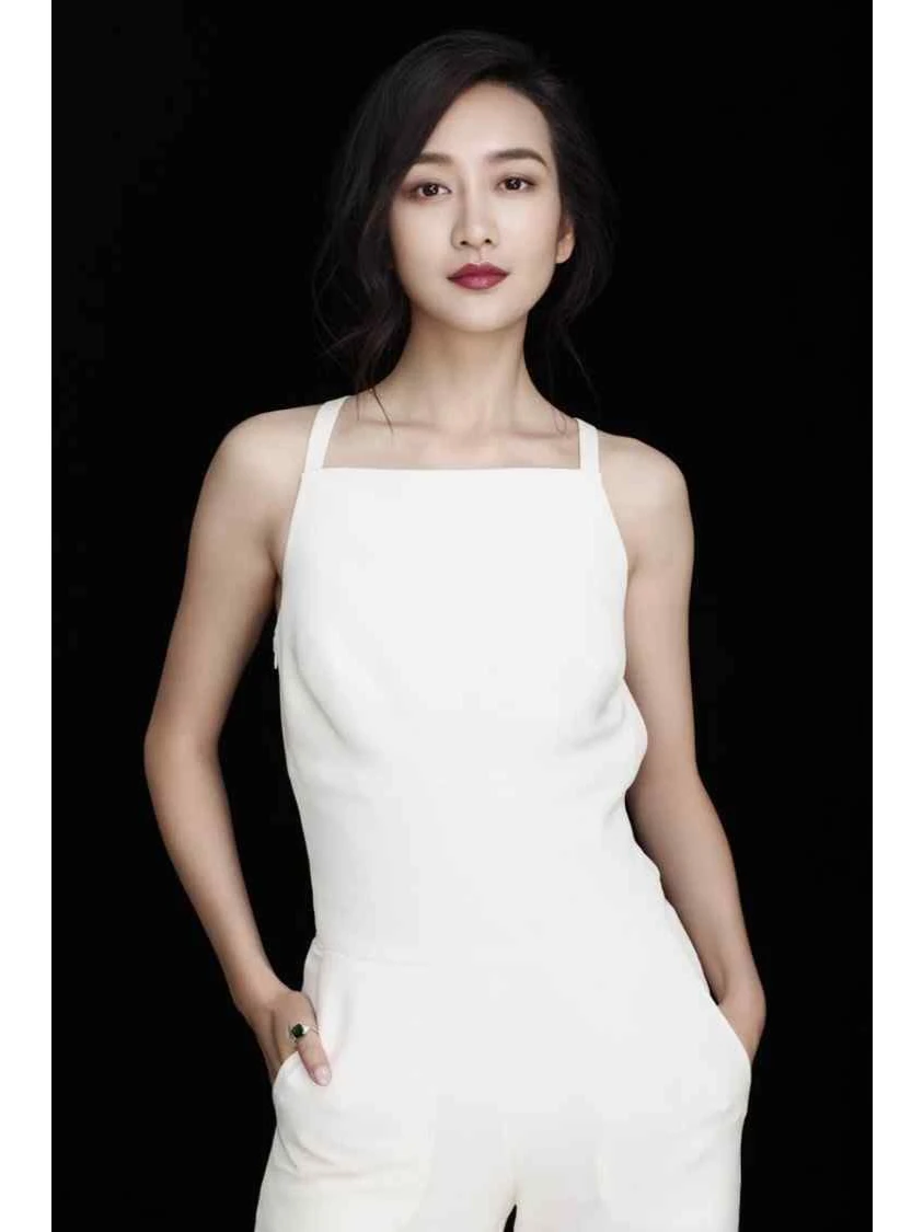 尤物王鸥，美丽迷人，风情万种。