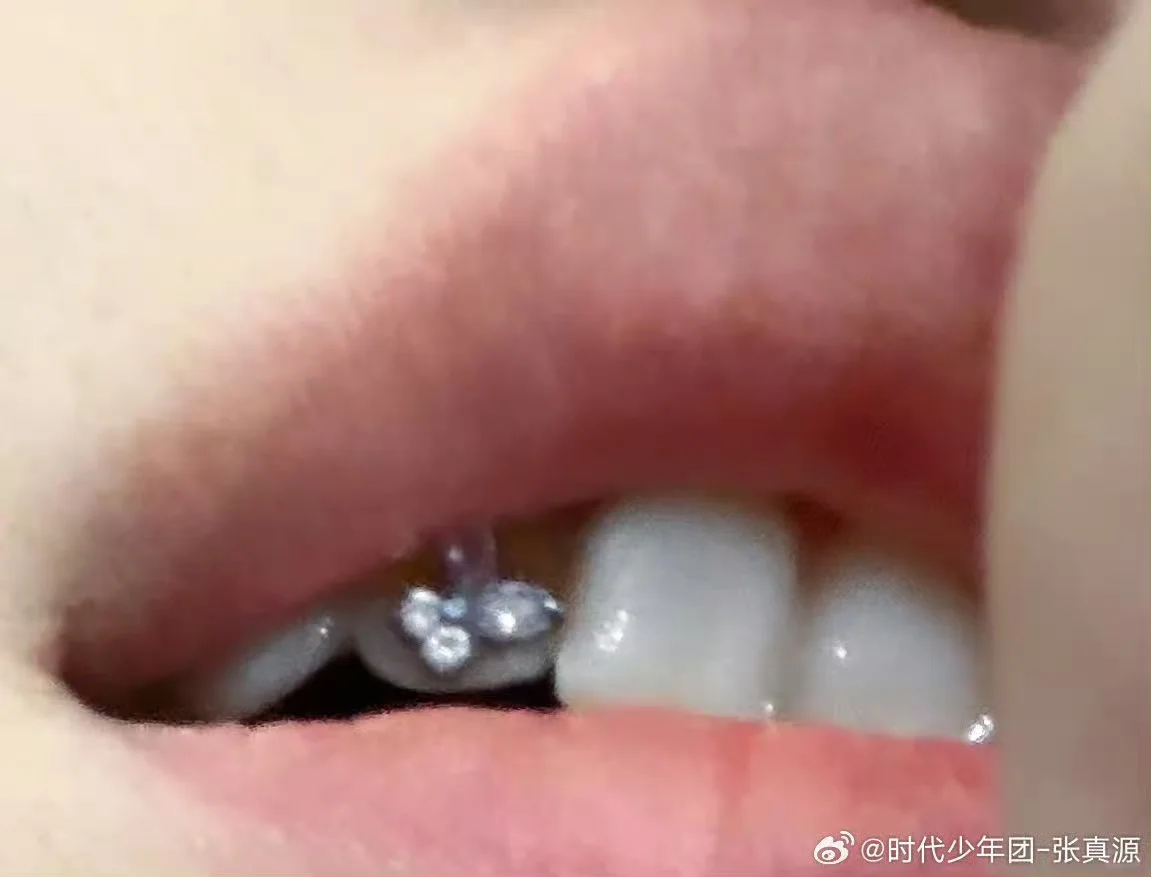 张哥：媚眼抛给瞎子看！