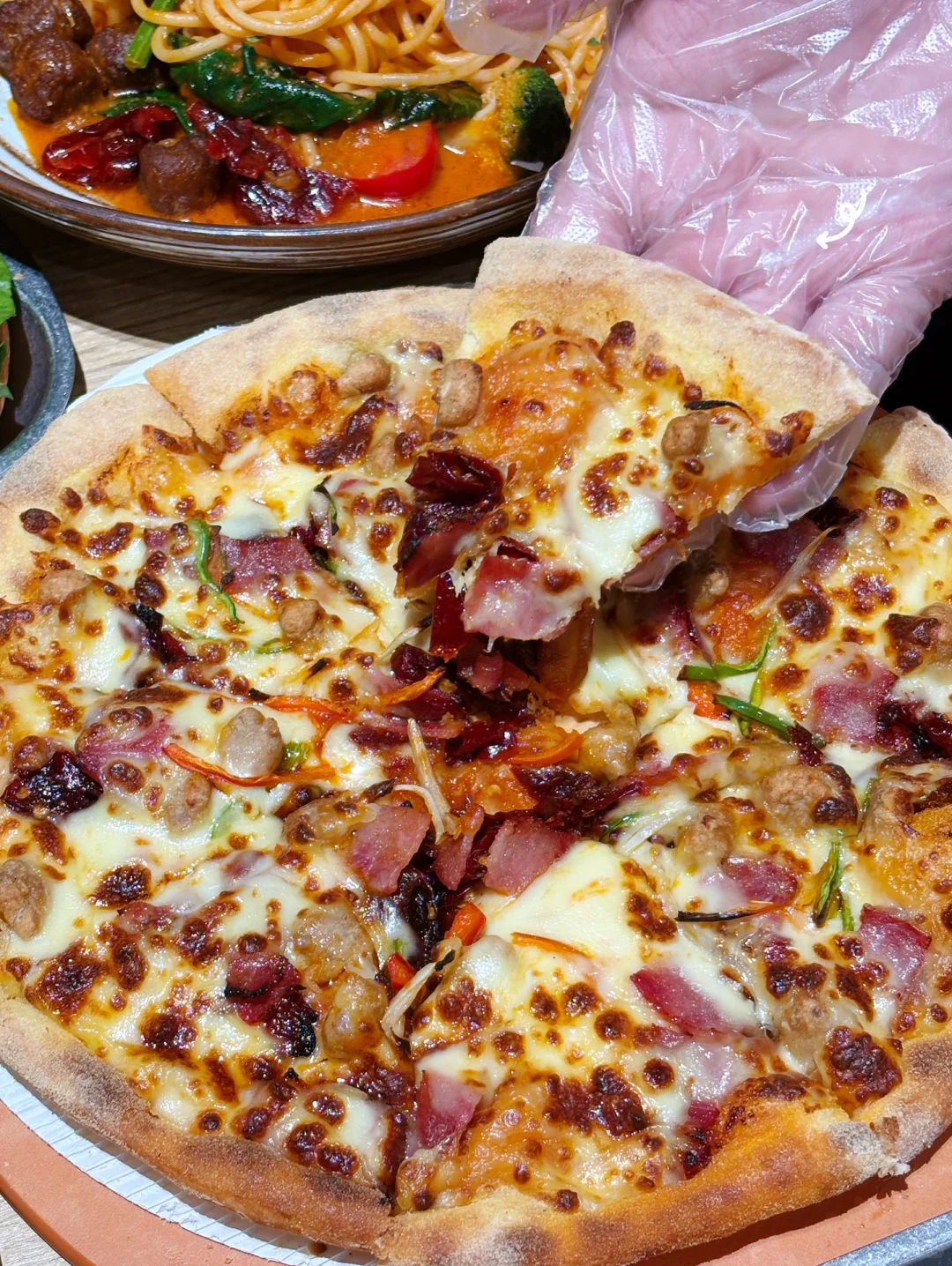 西域烈焰你家辣皮子牛肉堡...是来报恩的吧！