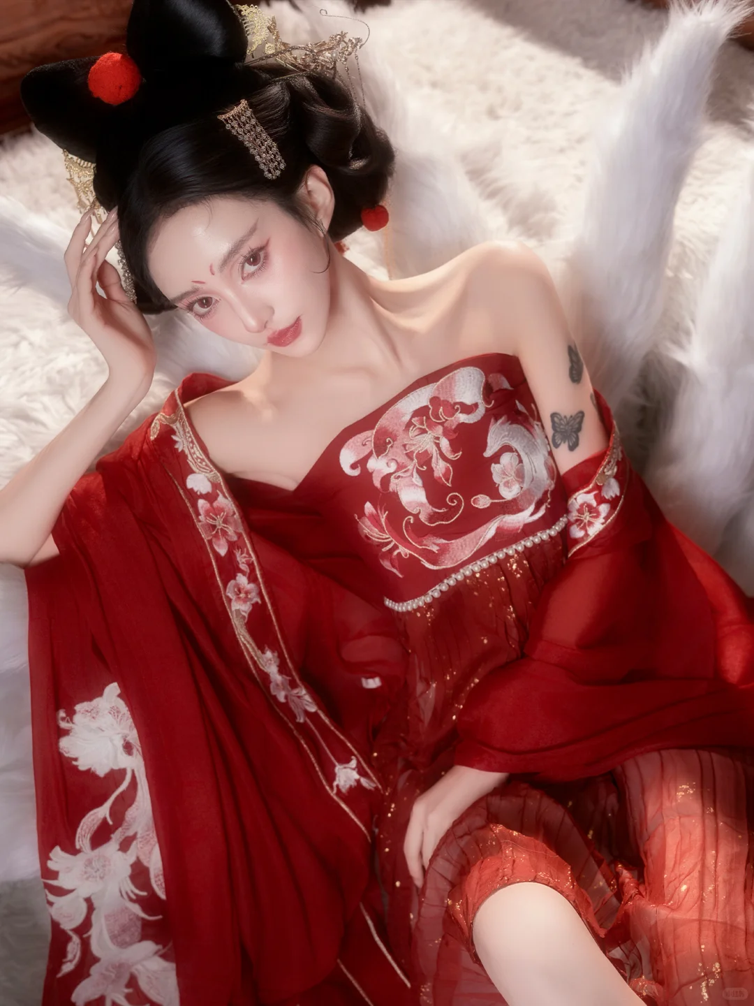 哎哟～这是哪家的小狐狸🦊下凡了呀❓美到窒息