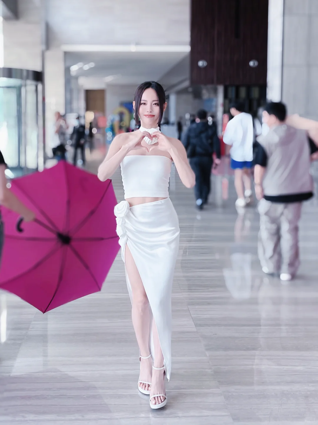 张嘉倪 冻龄buff 尤物身材