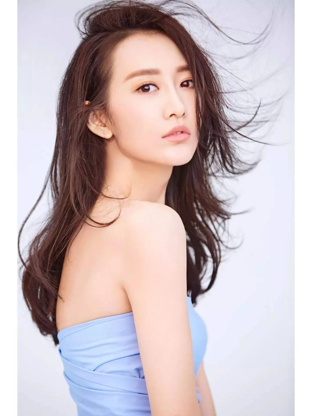 尤物王鸥，美丽迷人，风情万种。