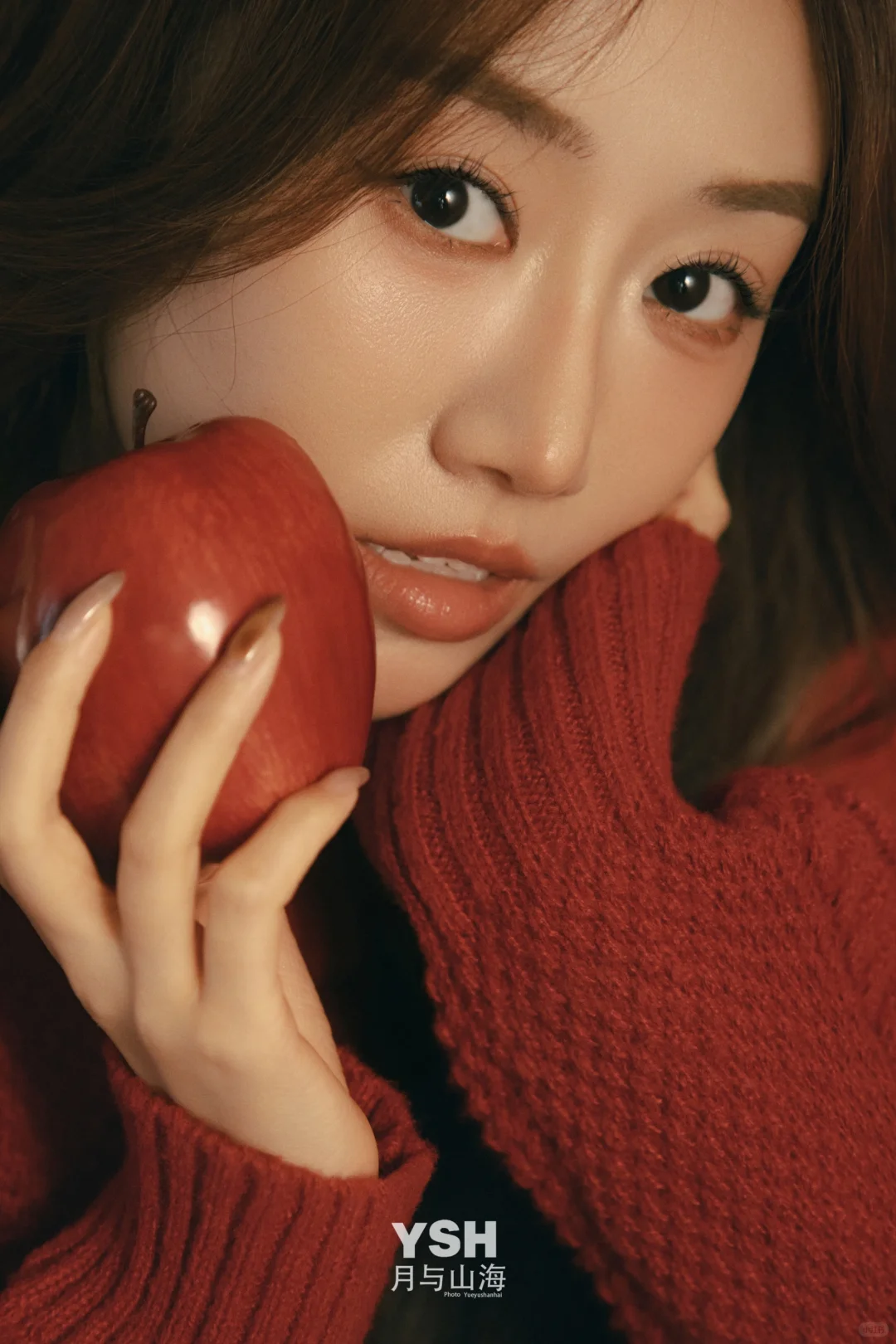 圣诞写真🎄今年圣诞一定要拍套的红色毛衣