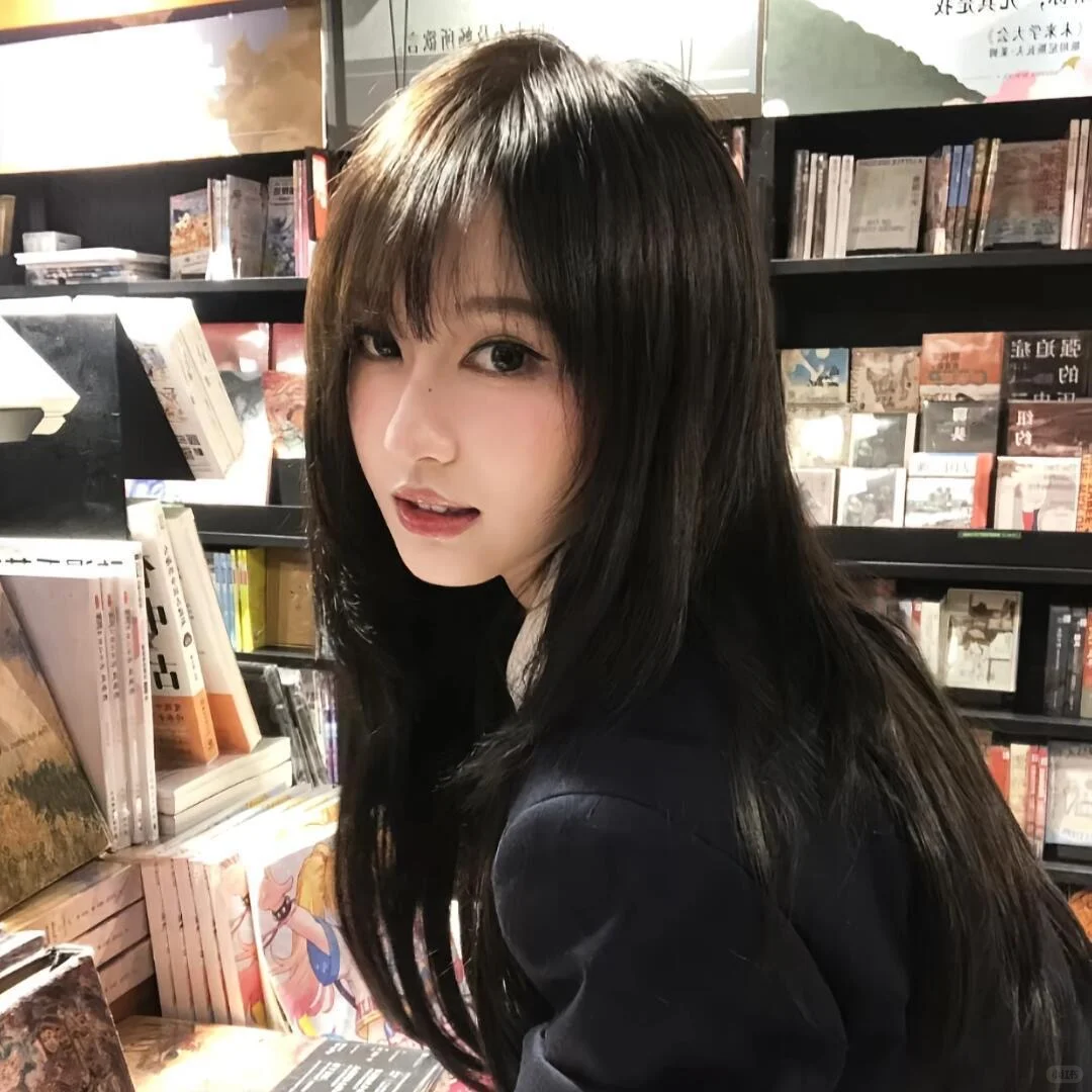 𝙒𝙚𝘾𝙝𝙖𝙩女生头像🥨