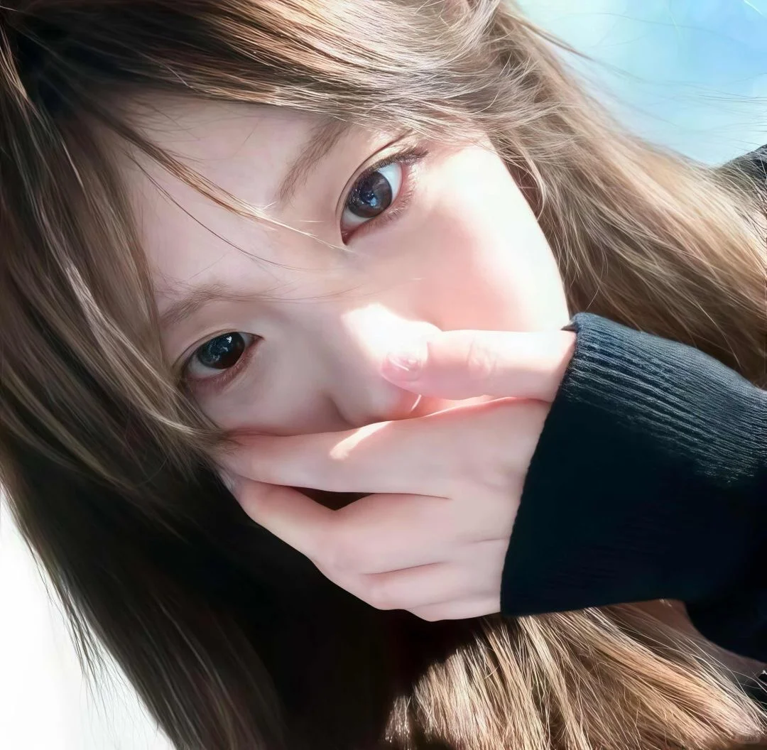 𝙒𝙚𝘾𝙝𝙖𝙩女生头像🥨