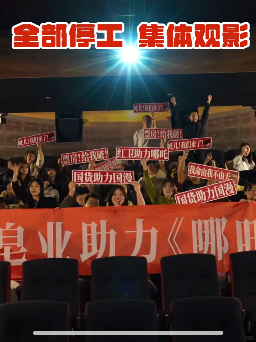 村里就出这么一个大学生 砸锅卖铁也要供！