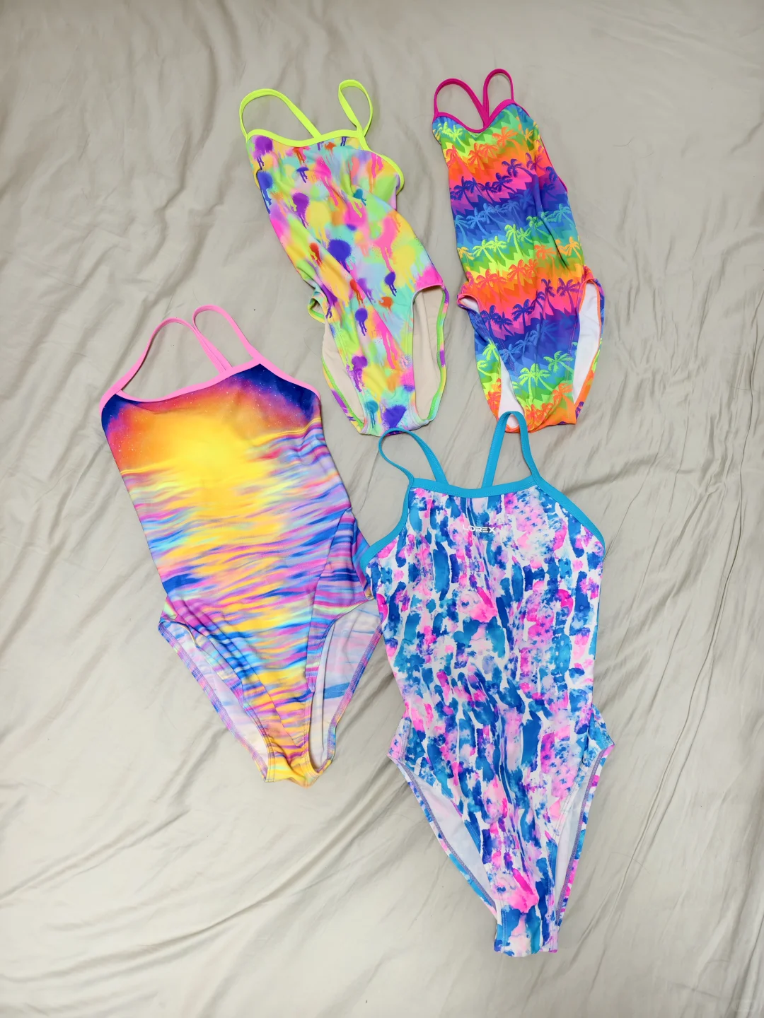 竞速泳衣盘点：四个月，我从3XL游到M