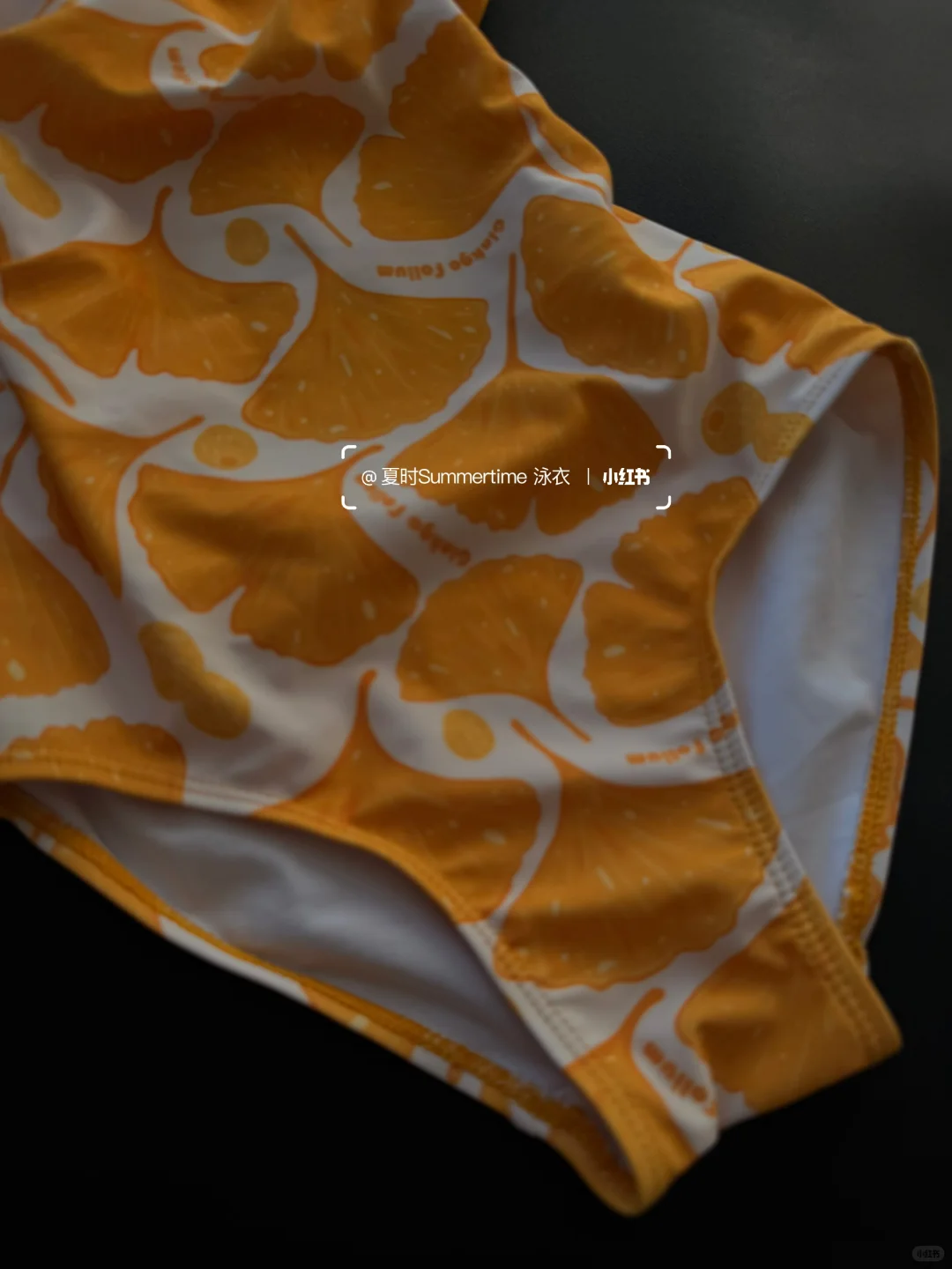 被这个泳衣惊艳到了🍂把秋天氛围感穿身上🙈