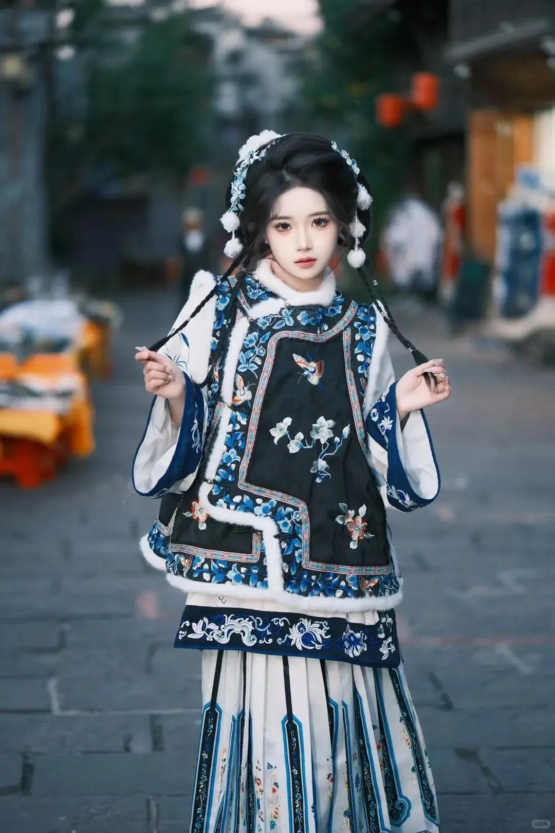 在景德镇，这么可爱的冬装清汉女你还没尝试