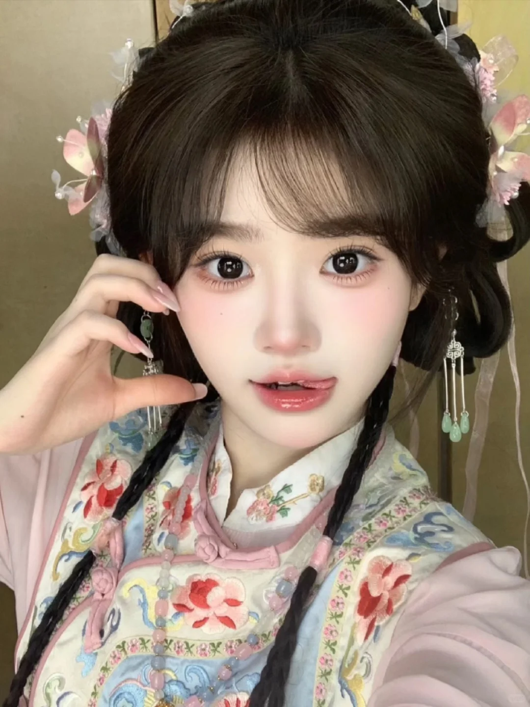 广州汉服妆造｜清汉女也能超元气拍摄💕