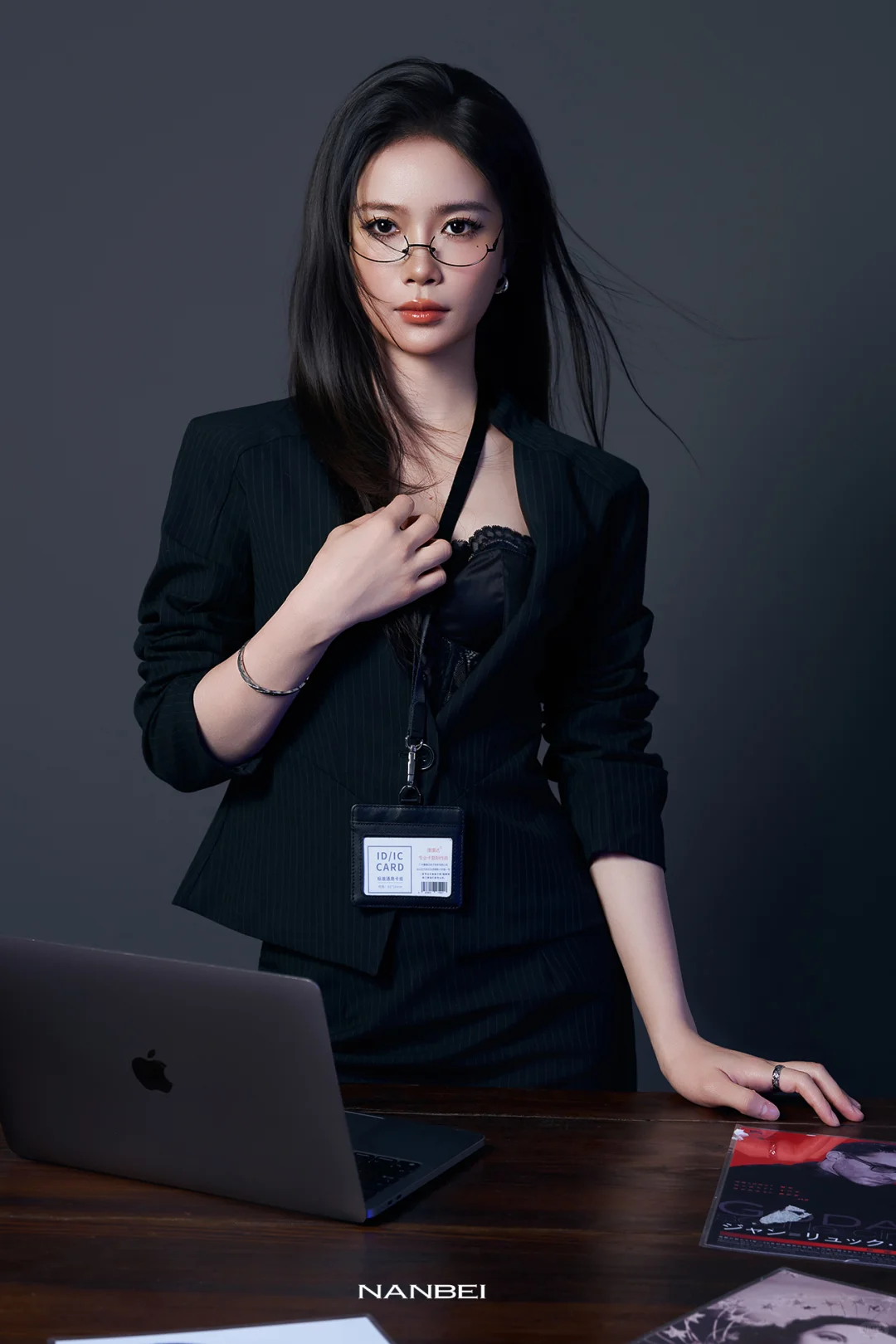 客片客片，麻辣女教师“海妖风”写真，心动了吗