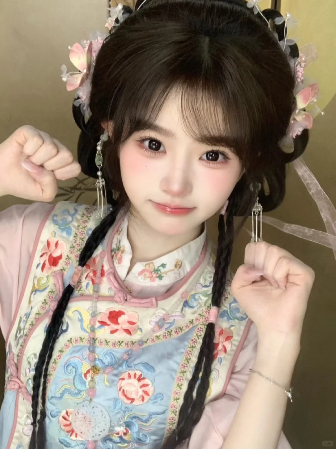 广州汉服妆造｜清汉女也能超元气拍摄💕