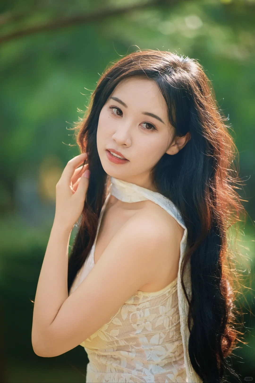 在阳光里长发飘飘的她真的绝了📸
