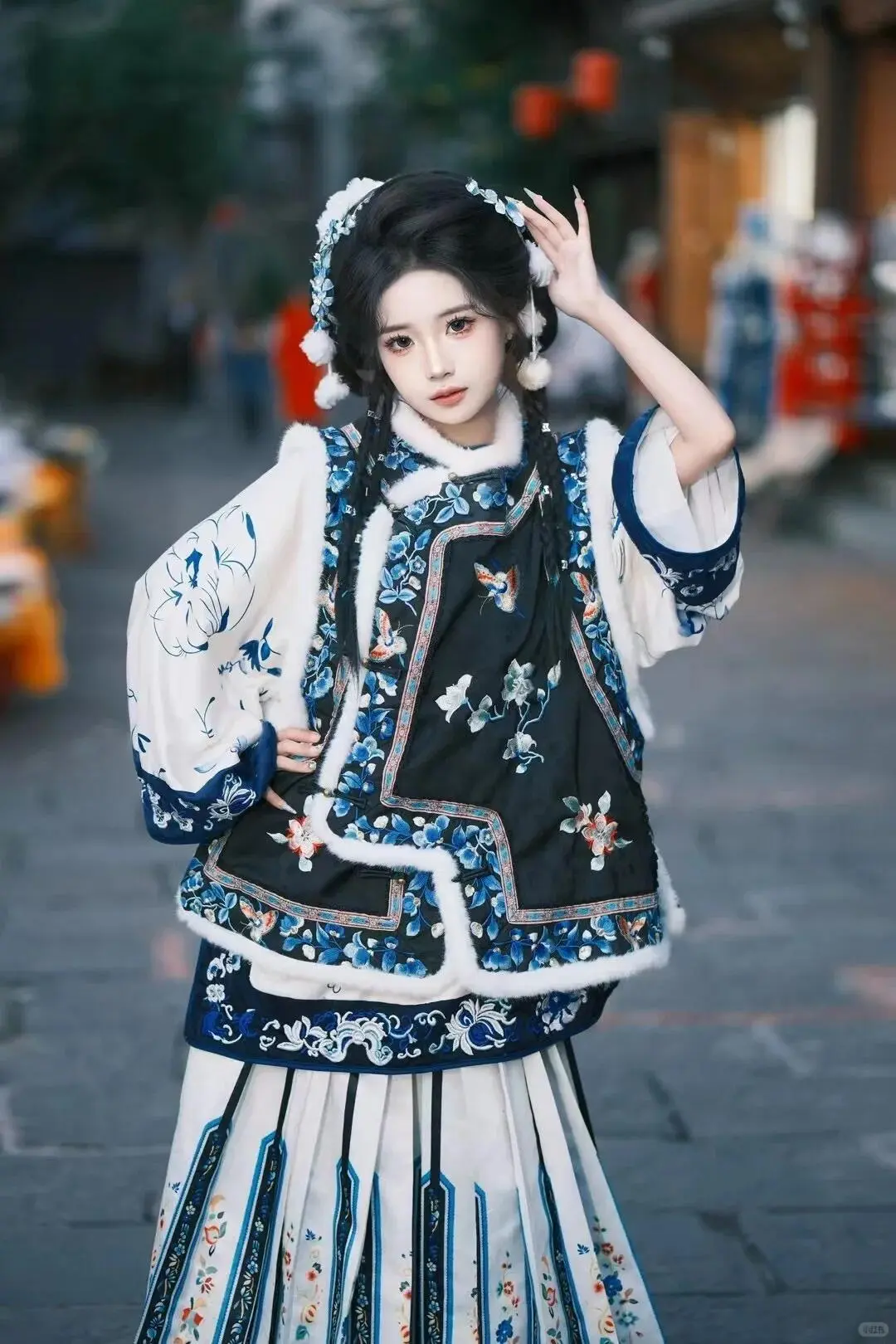 在景德镇，这么可爱的冬装清汉女你还没尝试