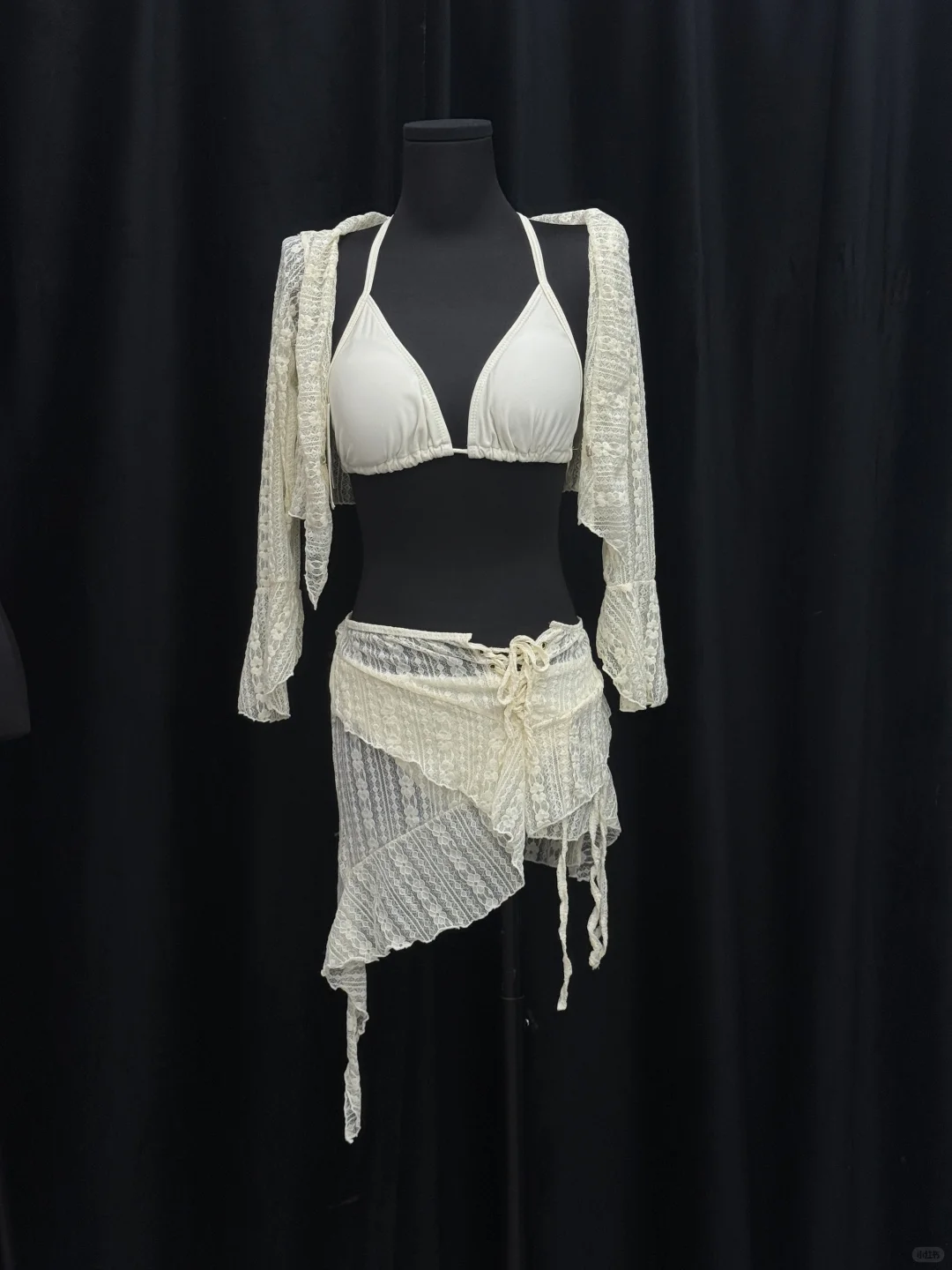 海口比基尼泳衣现货在店！