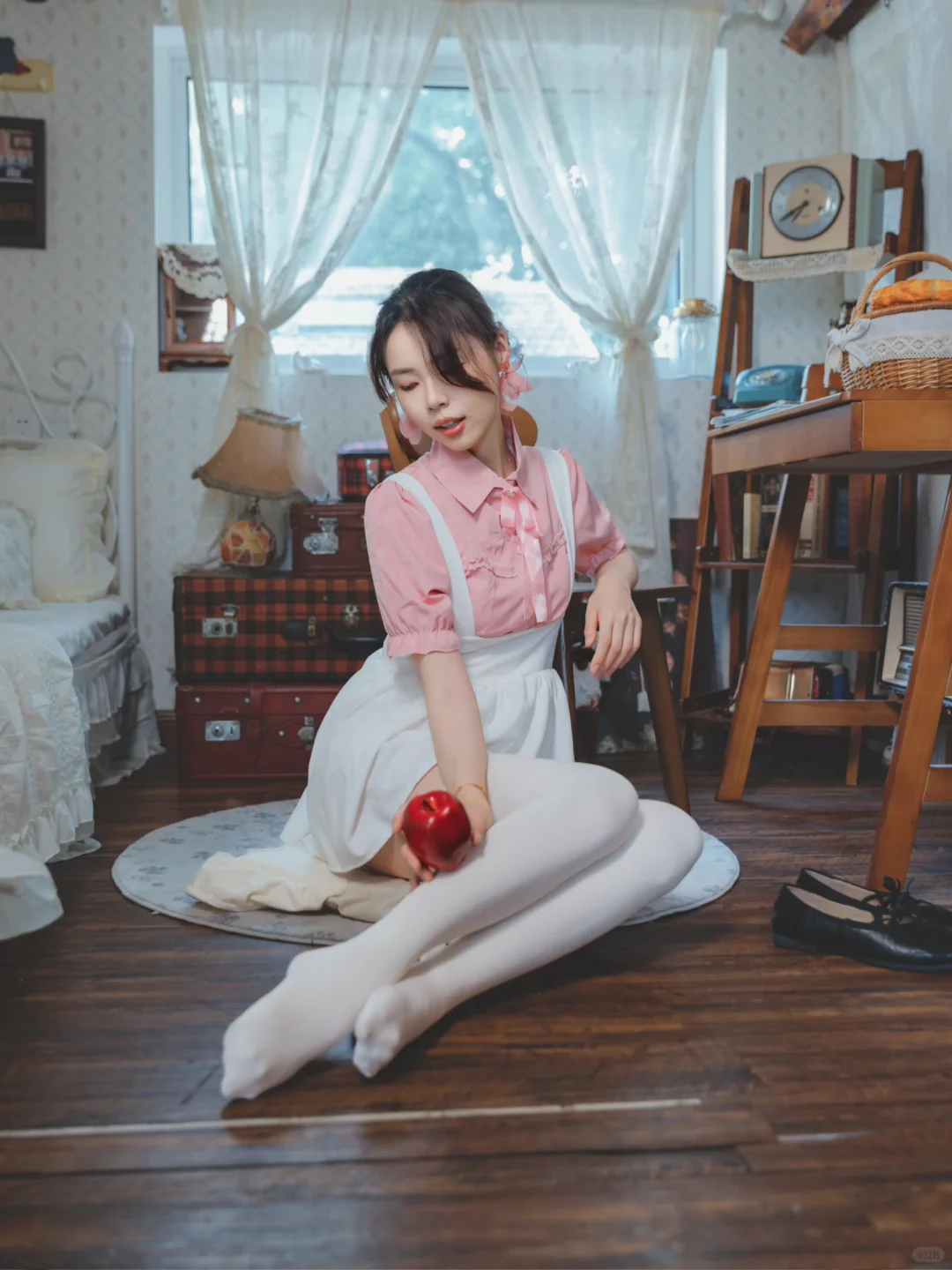 室内人像|可爱的白丝女仆装！