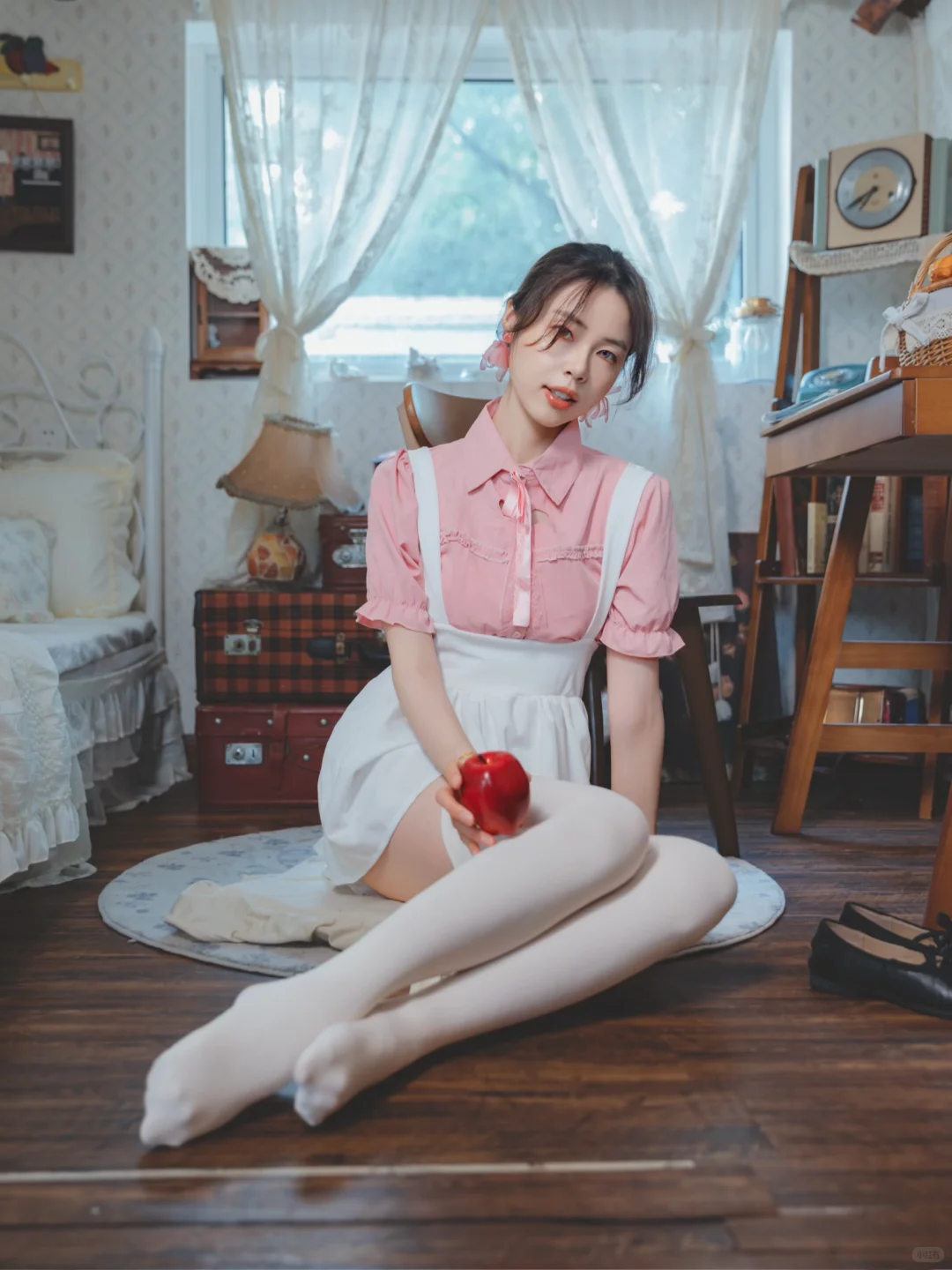 室内人像|可爱的白丝女仆装！