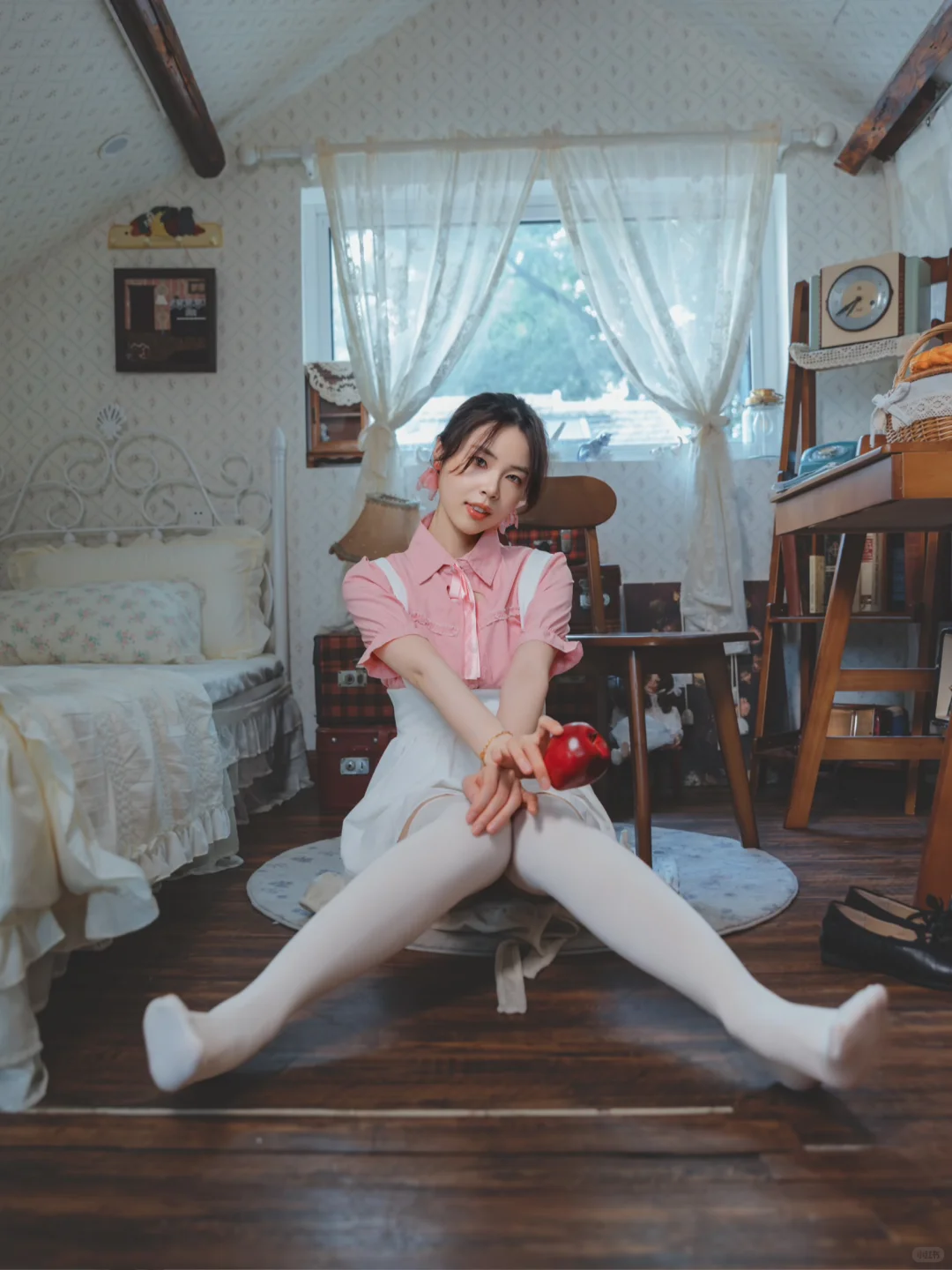 室内人像|可爱的白丝女仆装！