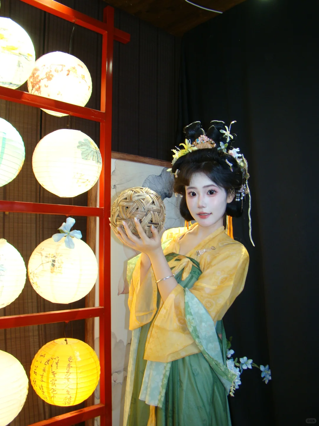 我……真的很难不爱小甜妹唉~