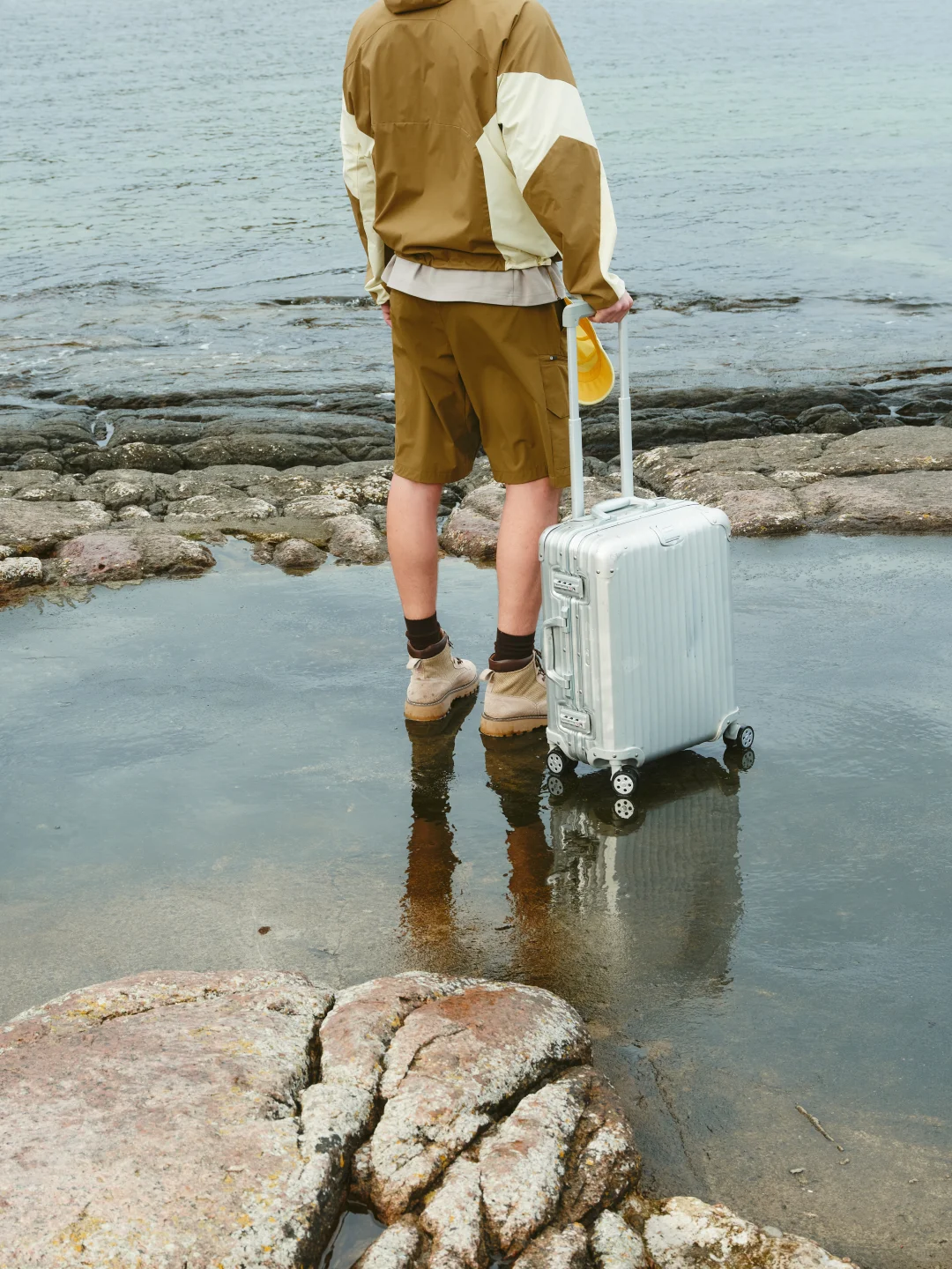 26SS模特花絮| 出差到海边还能这么穿？✈️