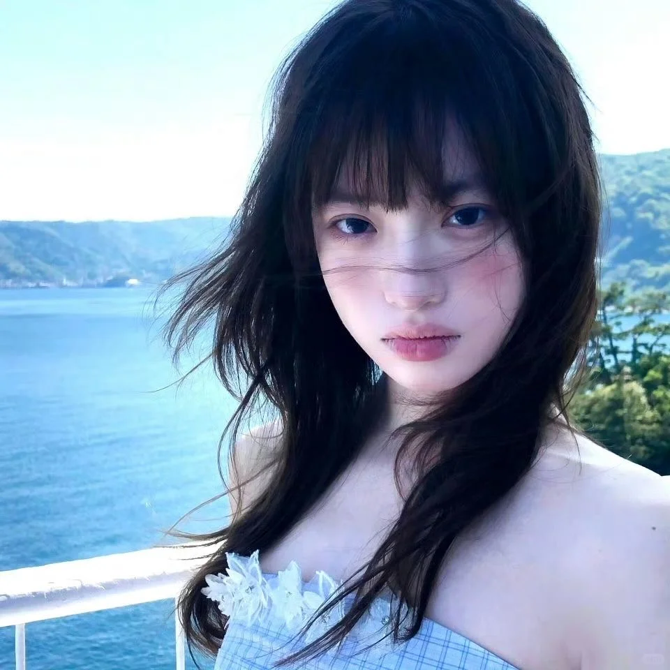 𝙒𝙚𝘾𝙝𝙖𝙩女生头像🥨