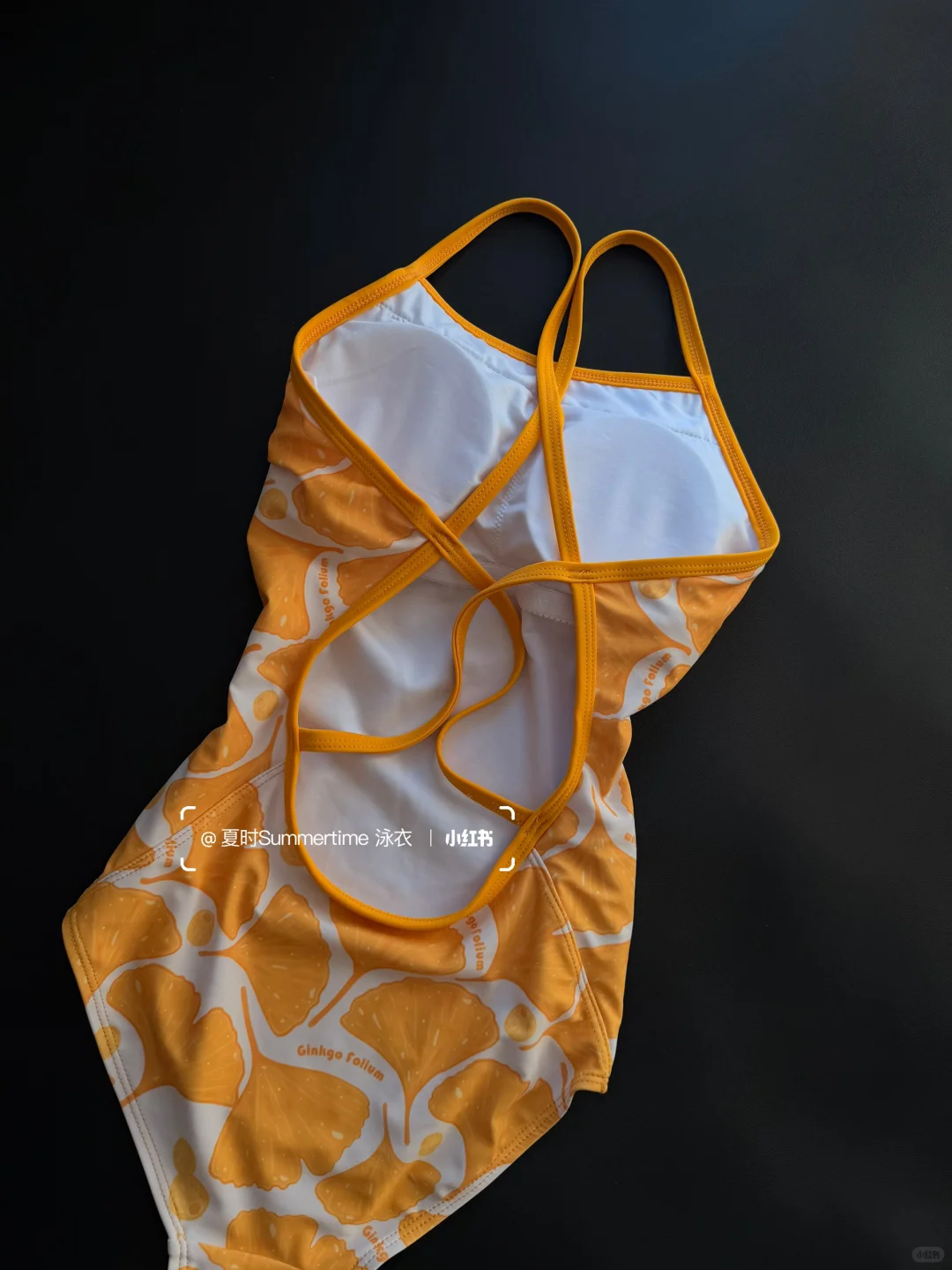 被这个泳衣惊艳到了🍂把秋天氛围感穿身上🙈