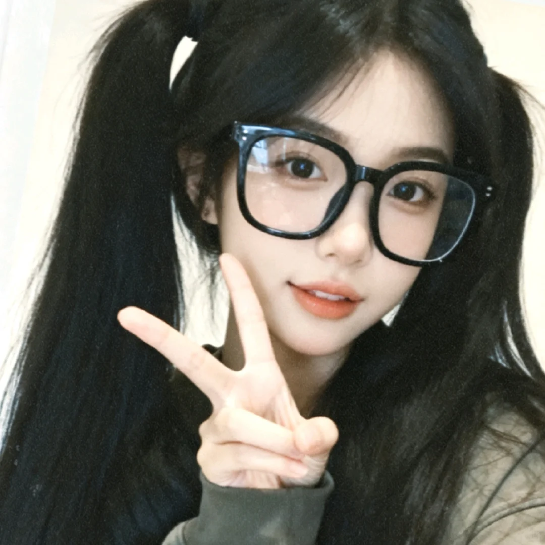 𝗪𝗲𝗖𝗵𝗮𝘁｜甜妹头像