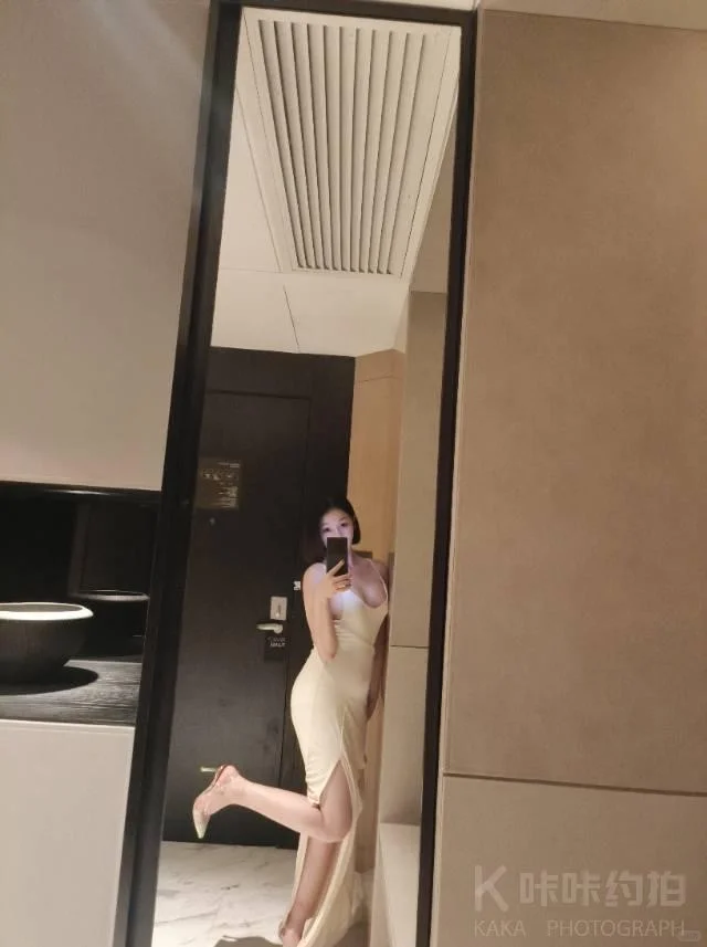 北京约拍模特推荐： 模特花花