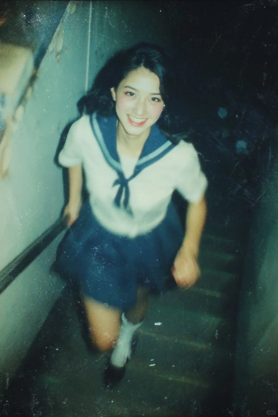 这感觉简直太绝了啊🤩漂亮的不像 AI 生成的