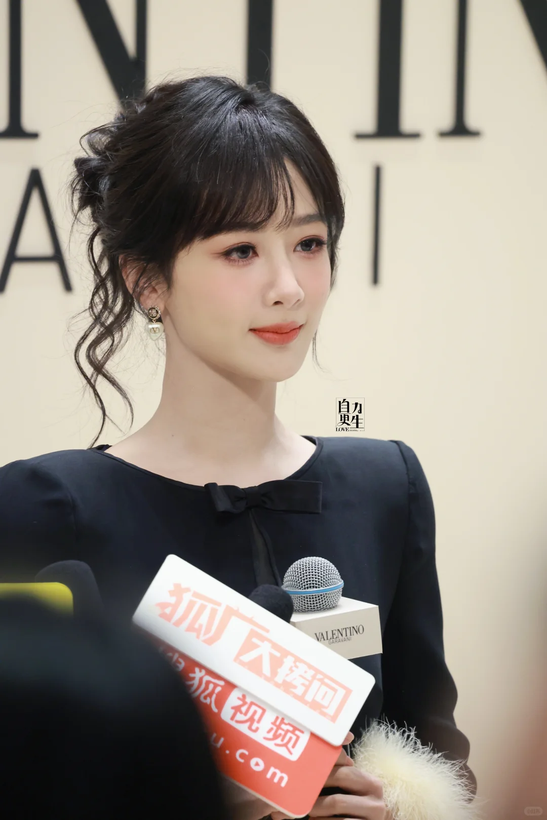 华伦天奴代言人杨紫是公主👸🏻