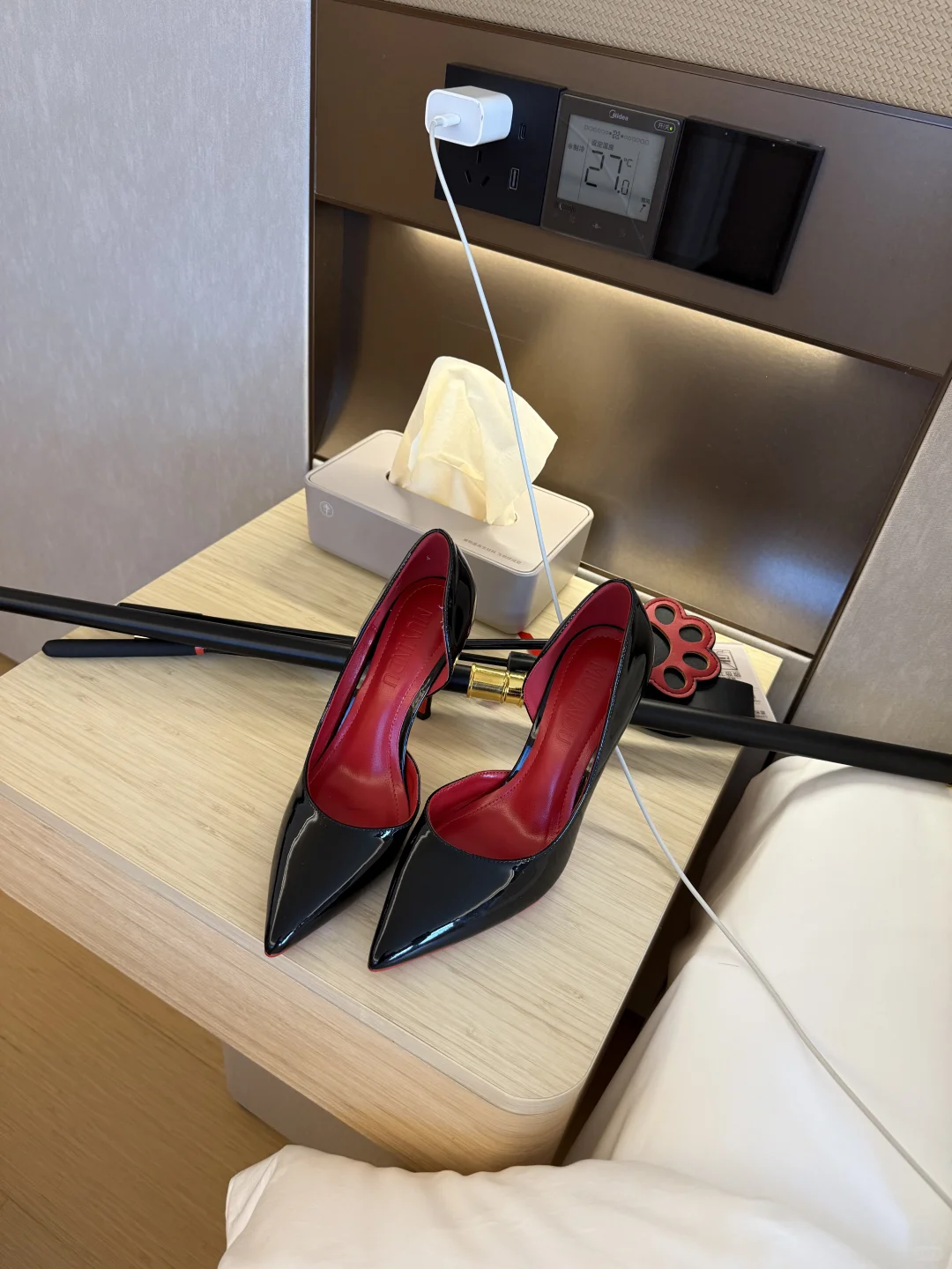 穿丝袜到底是什么感觉？