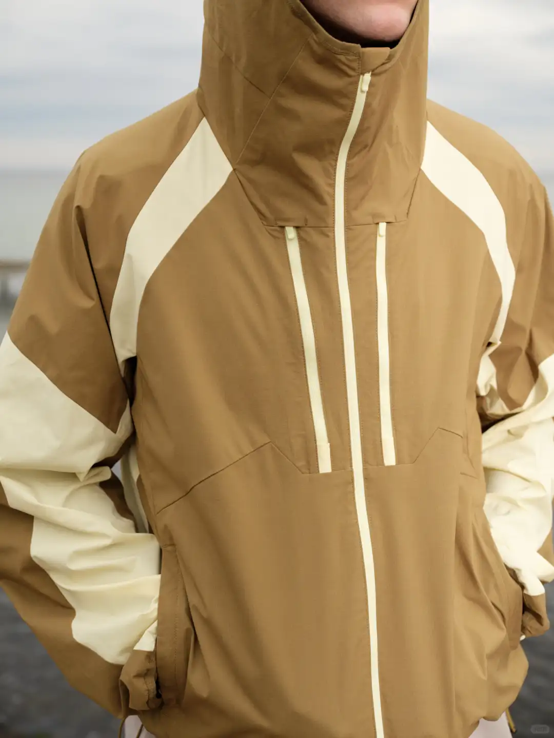 26SS模特花絮| 出差到海边还能这么穿？✈️