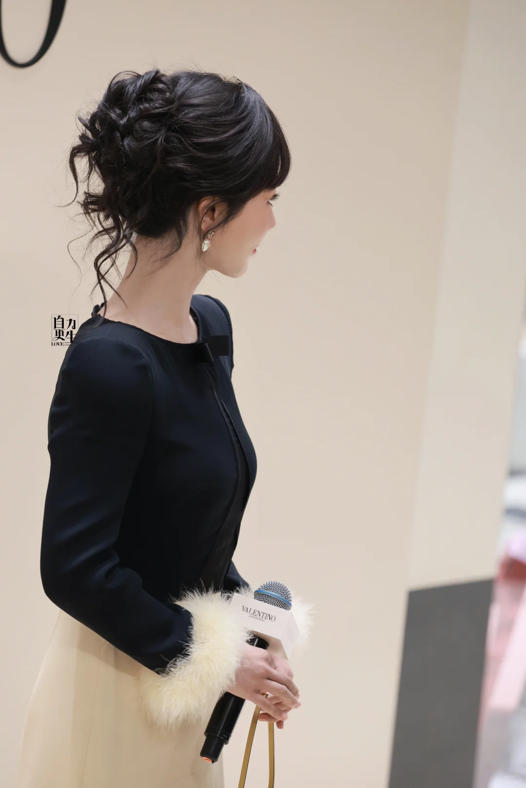 华伦天奴代言人杨紫是公主👸🏻