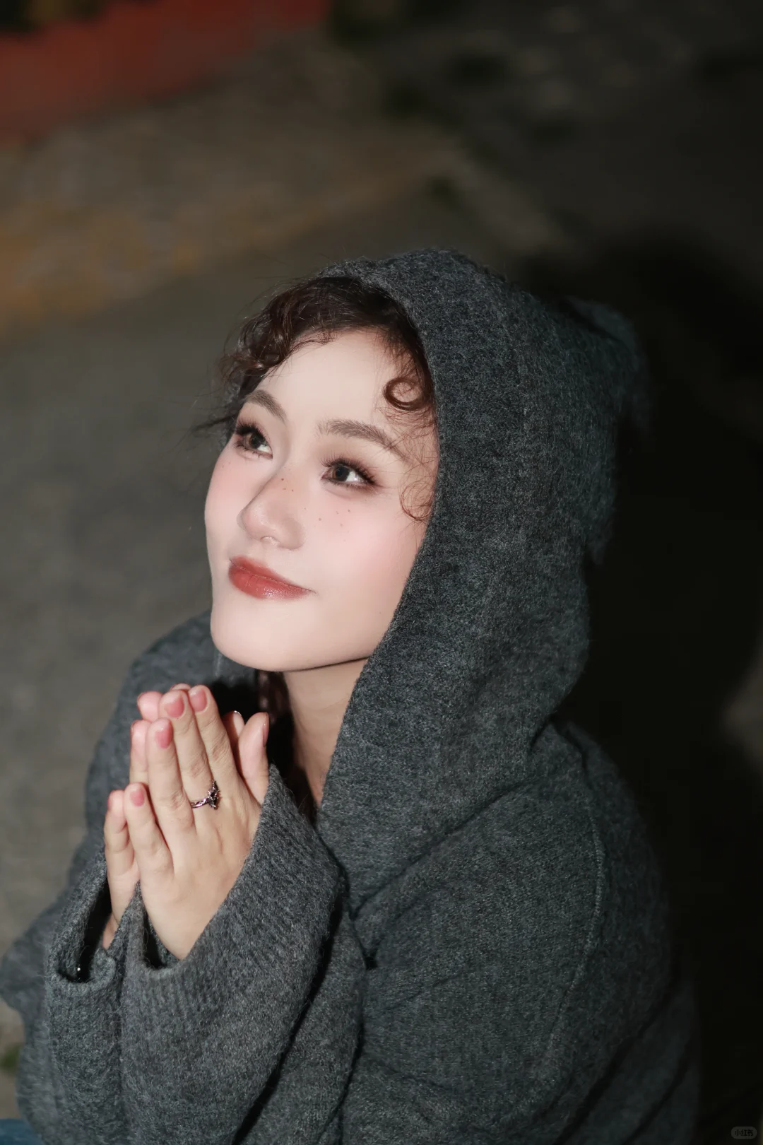 宝宝说这样的微甜酷妆造上镜真的很好看~