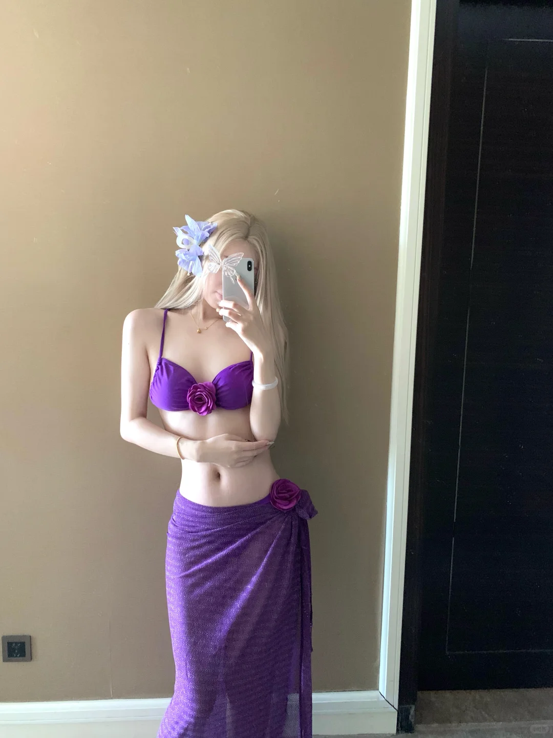 天呐!泡温泉穿紫色bikini真的好有韵味!!