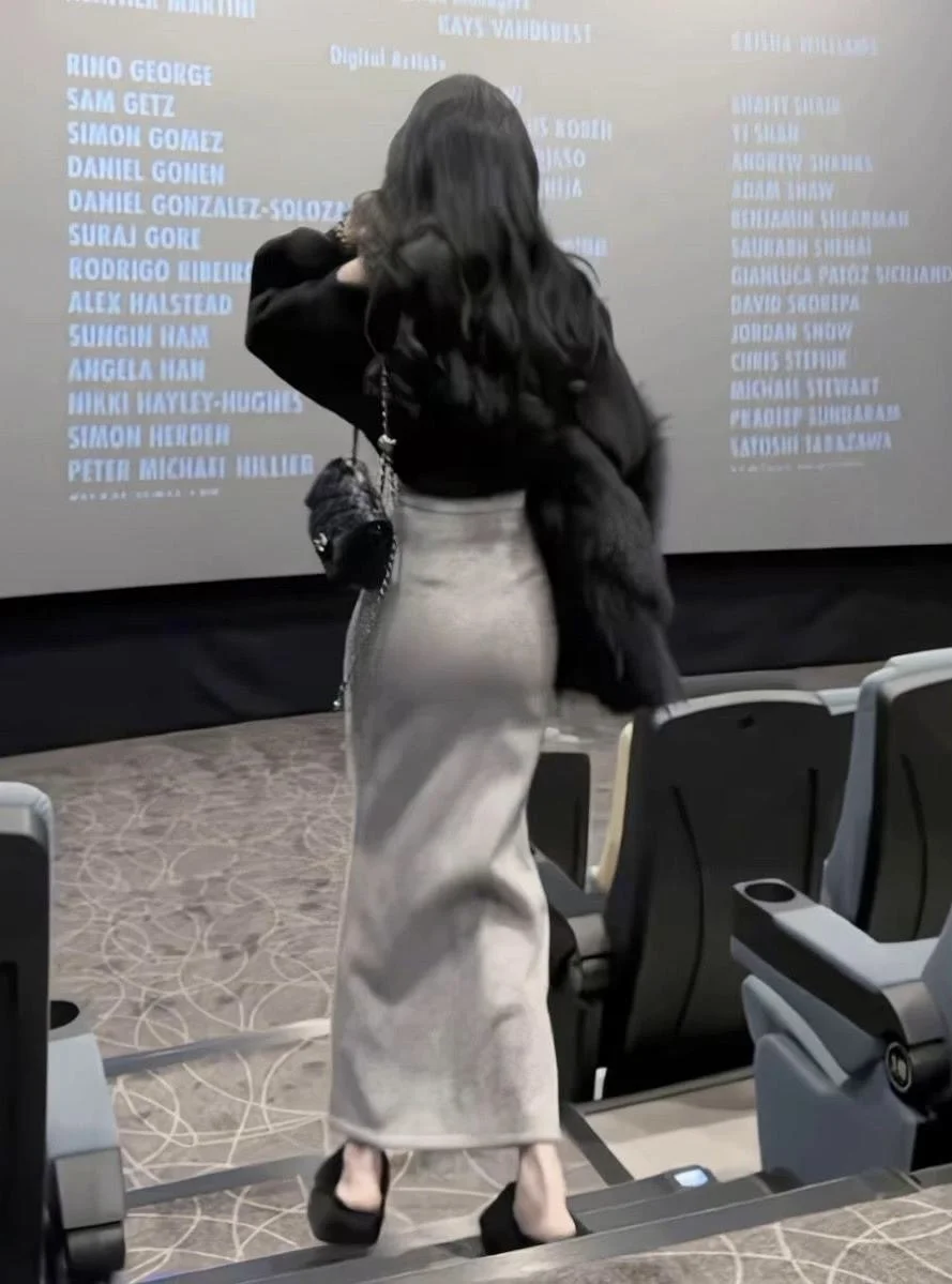 这长裙也太好看了吧～～轻熟风时尚显瘦包臀裙