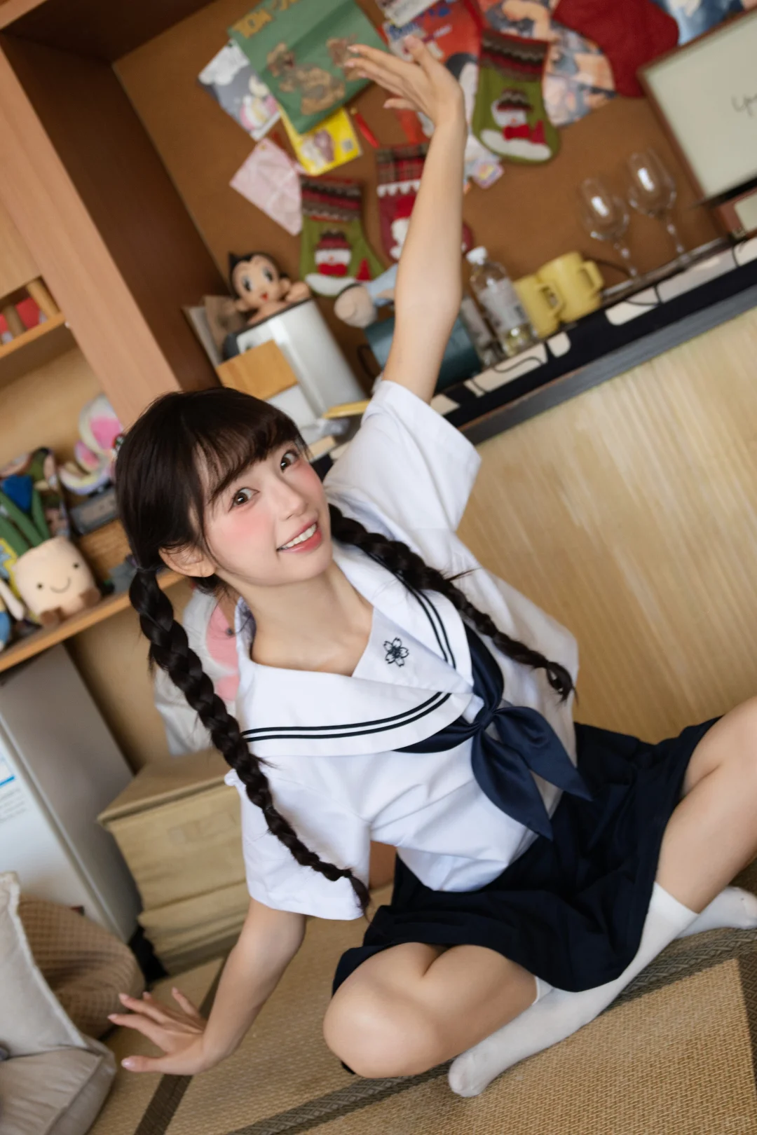 元气JK少女的民宿写真记录