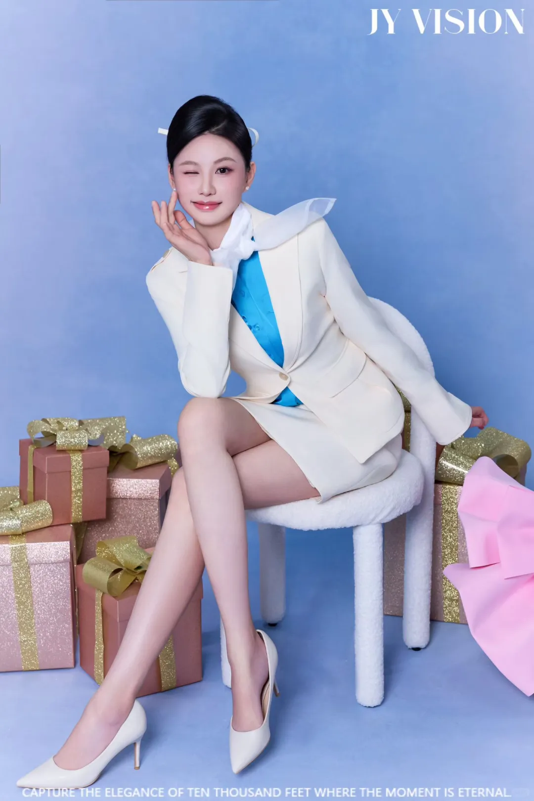 当空姐制服撞上巨型蝴蝶结🎀