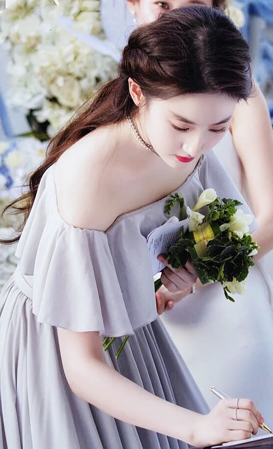 刘亦菲！一位惊艳了时光，一眼万年的女明星