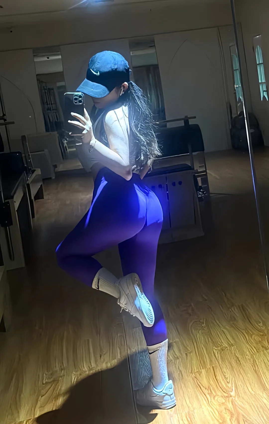 健身穿搭 | 蓝色瑜伽裤