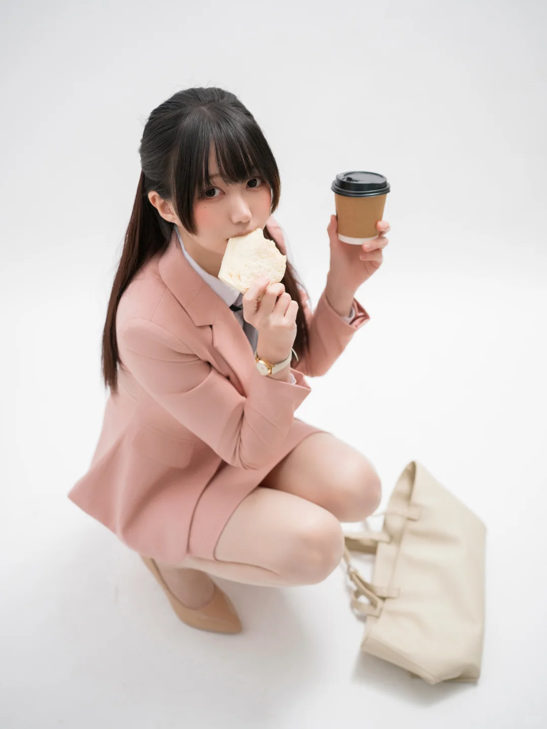 上班族的午休时间💼