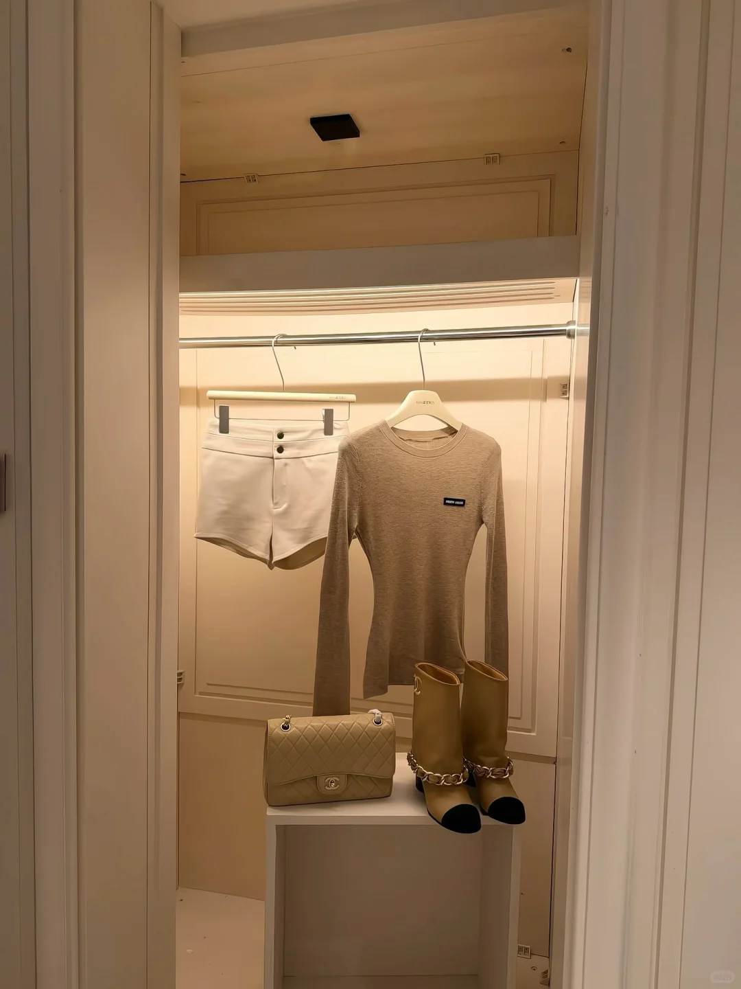 成熟女人的三大标志：穿貂买黄金听凤凰传奇